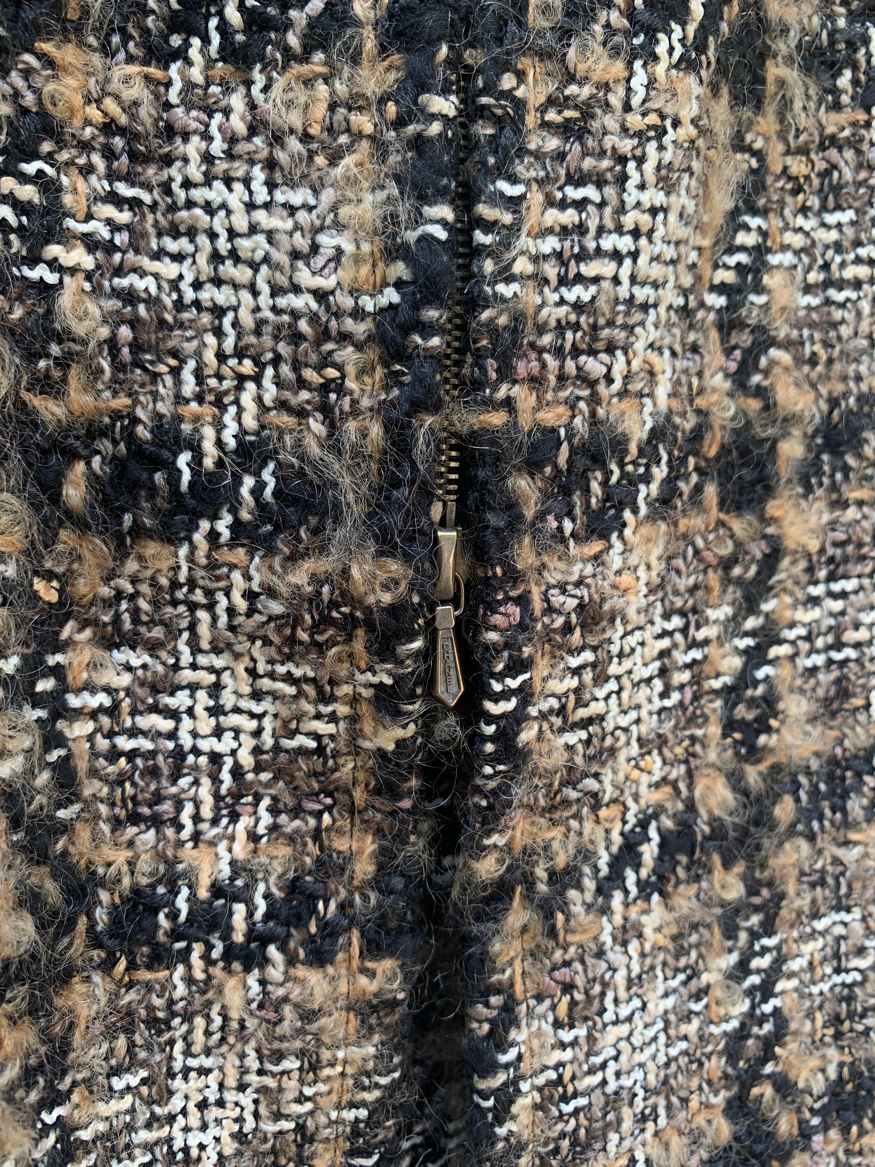 Chanel & Karl Lagerfeld 2005 Cappotto in tweed a quadri in misto lana marrone e multicolore in vendita 13