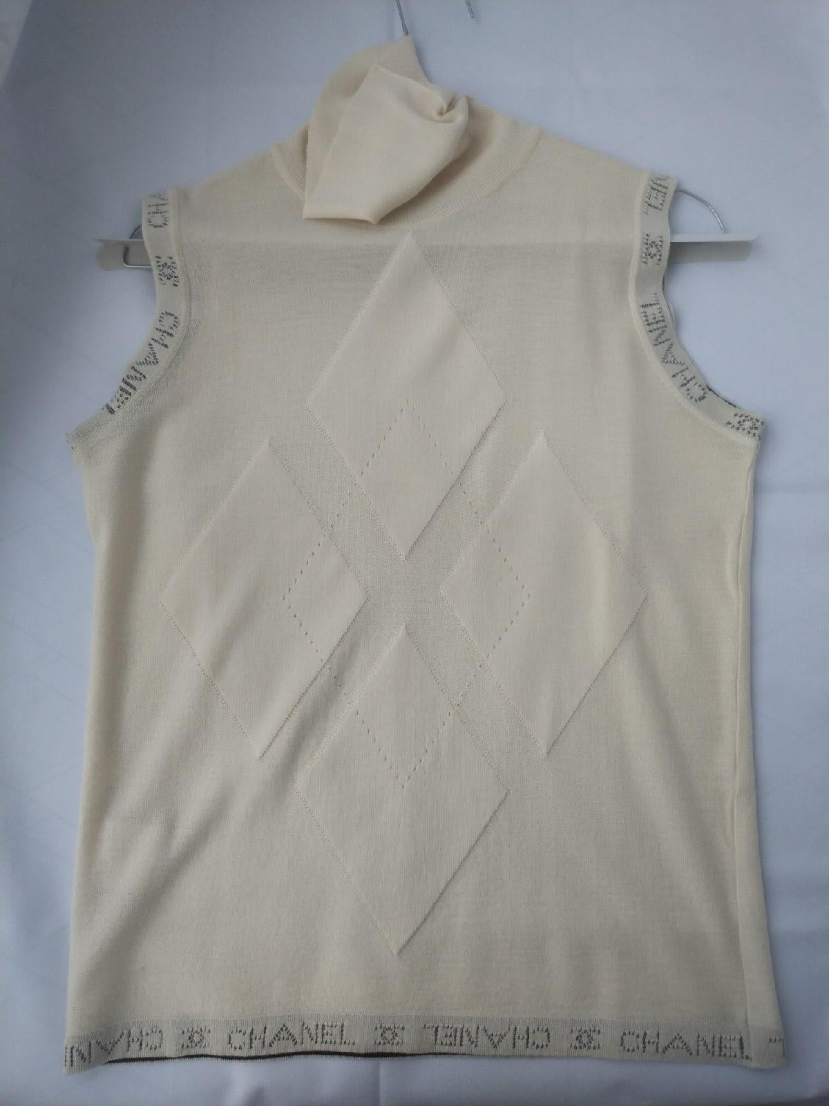 CHANEL & Karl Lagerfeld 2007 07A vintage wool logo vest top very rare For Sale 1