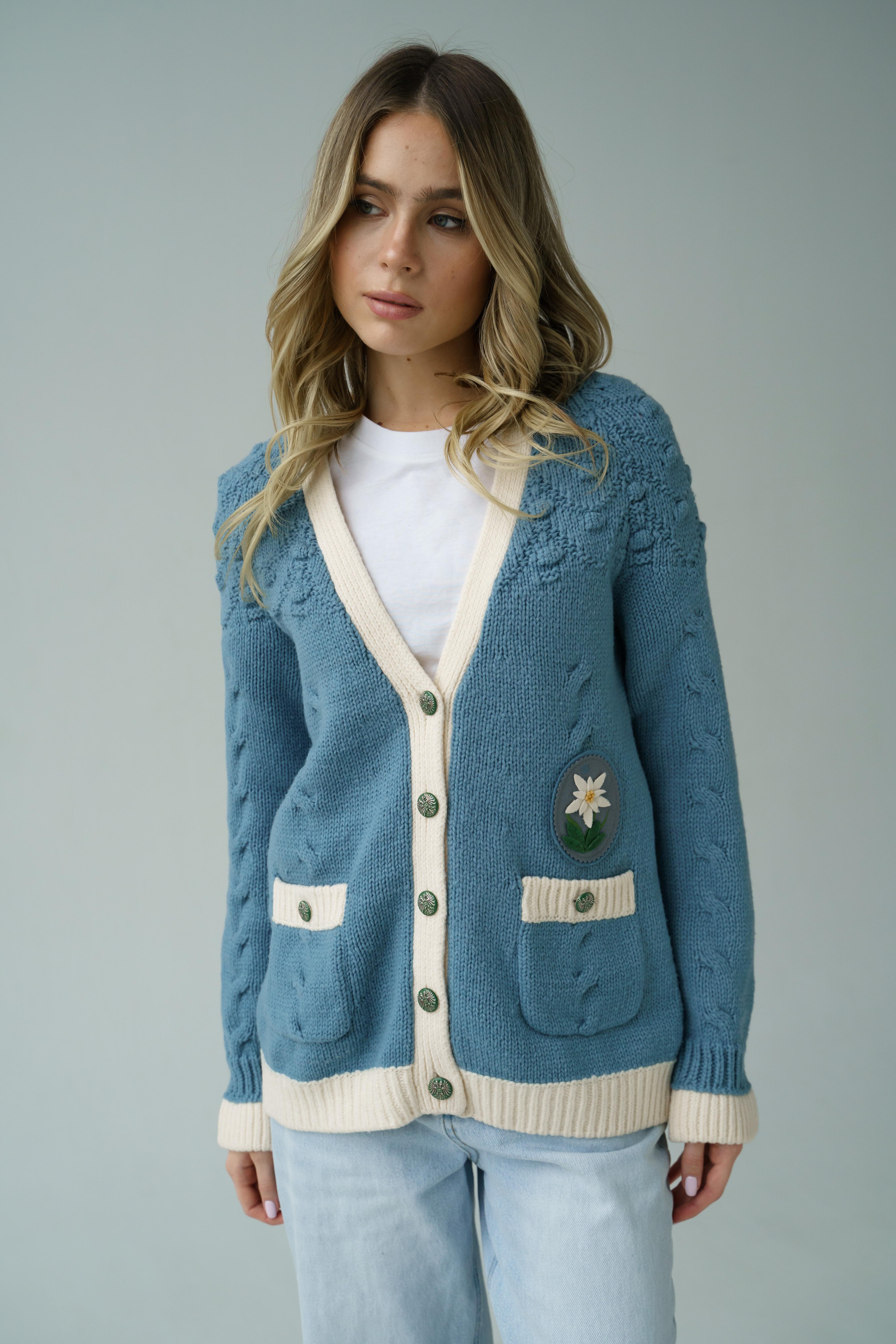 Women's or Men's Chanel & Karl Lagerfeld 2014 – 2015, Paris-Salzburg 15PF Flower Patch Cardigan For Sale