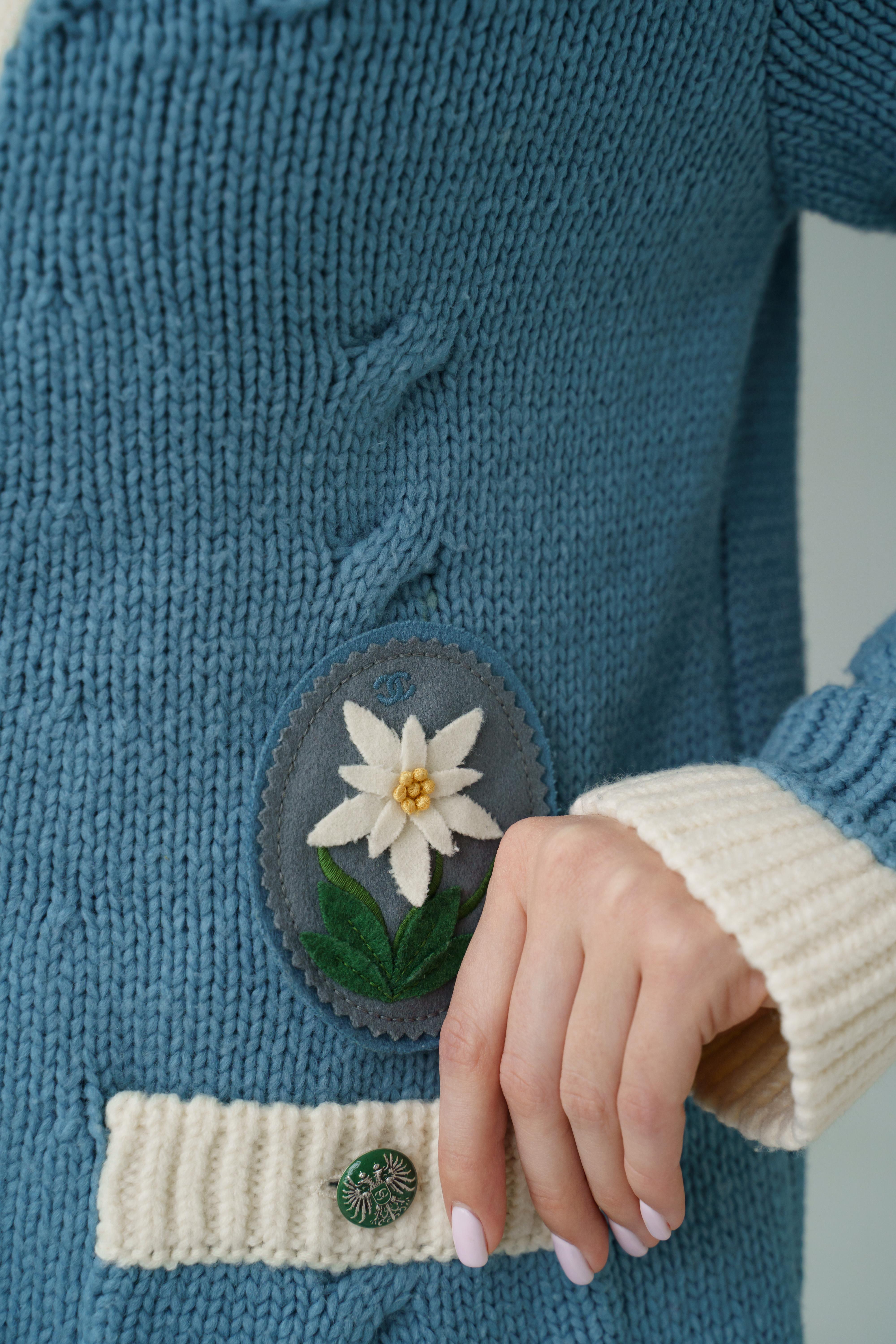 Chanel & Karl Lagerfeld 2014 – 2015, Paris-Salzburg 15PF Flower Patch Cardigan For Sale 3