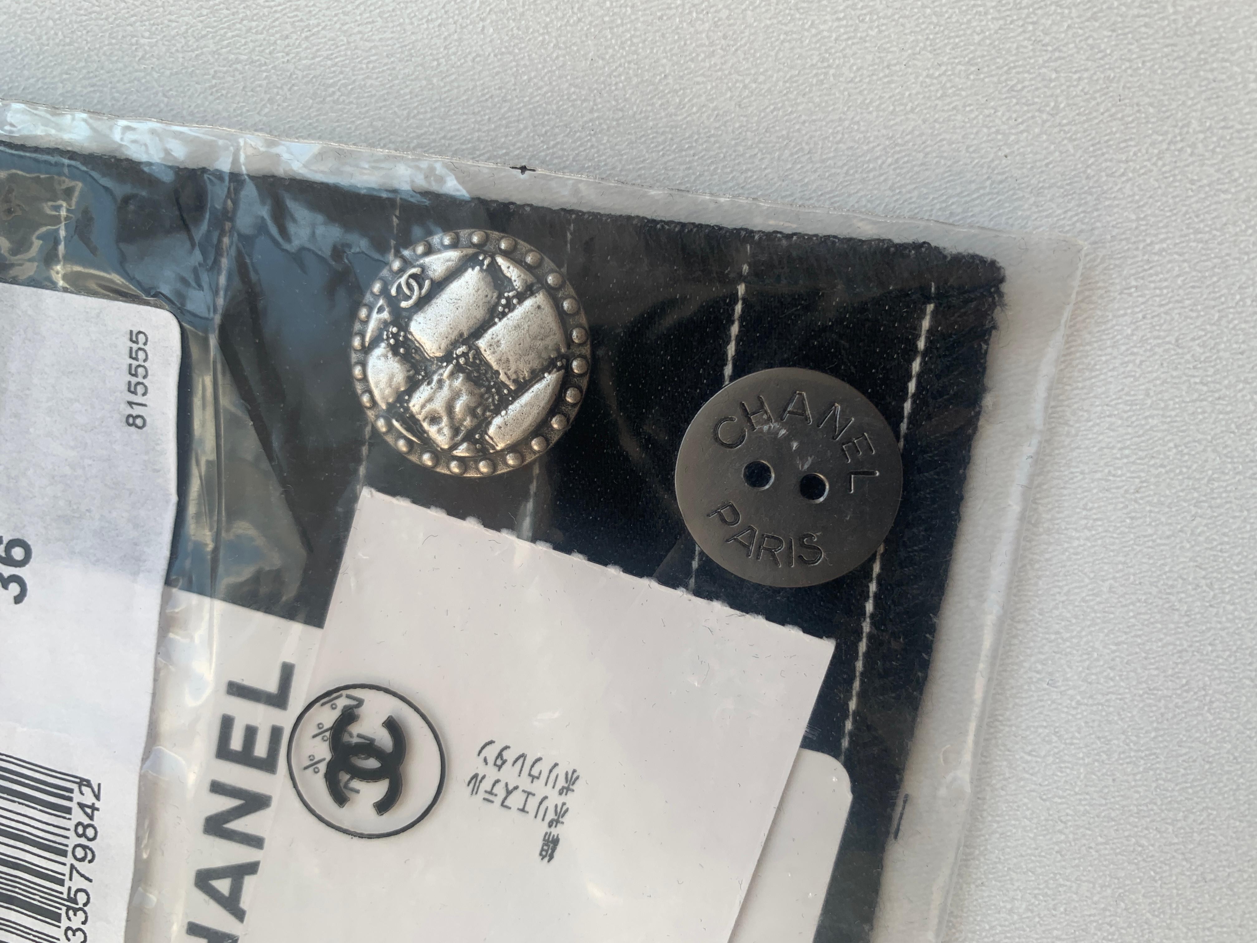 Chanel & Karl Lagerfeld 2015 long runway shorts For Sale 6