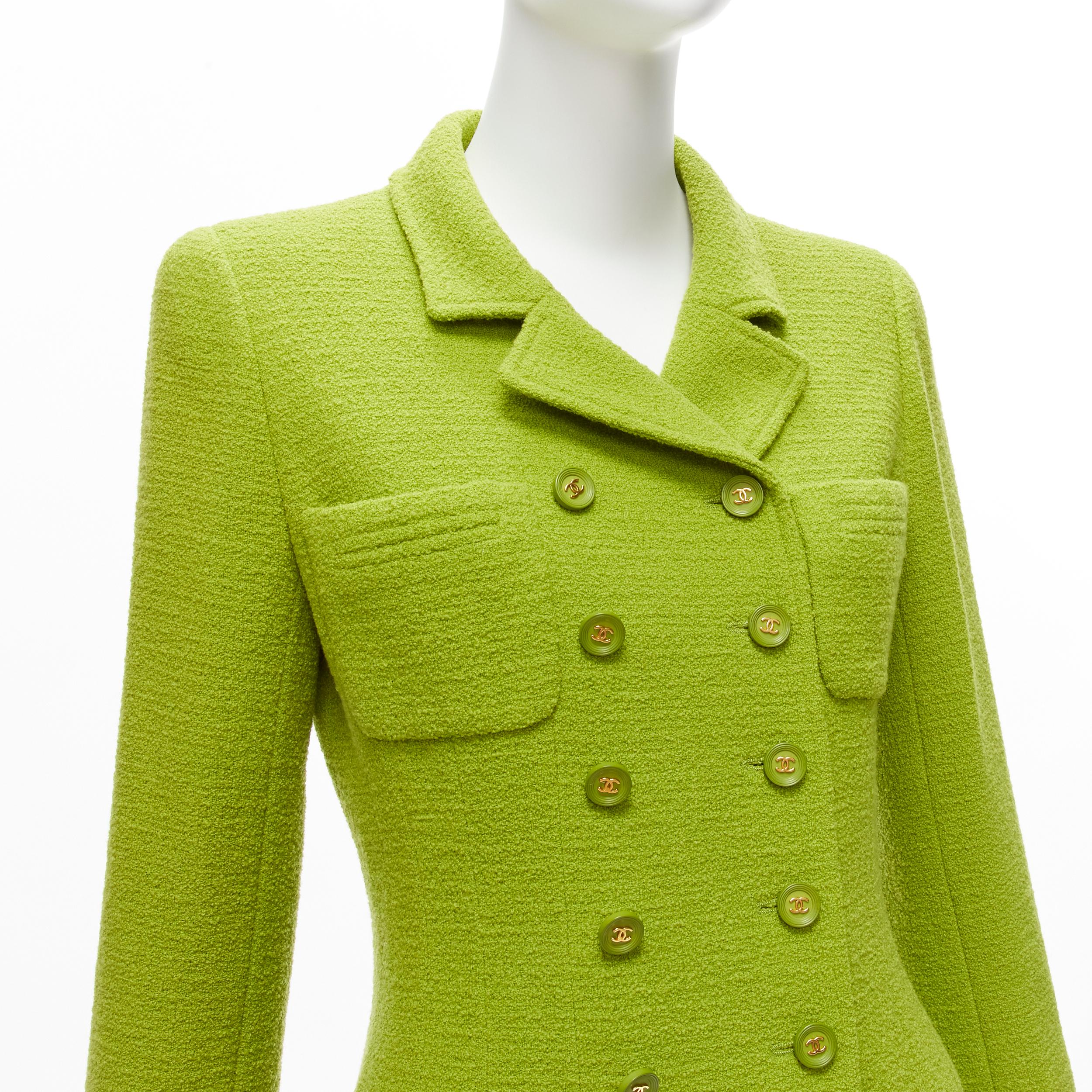 CHANEL Karl Lagerfeld 95A Vintage lime green tweed CC button blazer jacket FR40 L
Reference: TGAS/D00265
Brand: Chanel
Designer: Karl Lagerfeld
Collection: 95A
Material: Wool, Blend
Color: Green, Gold
Pattern: Solid
Closure: Button
Lining: Green