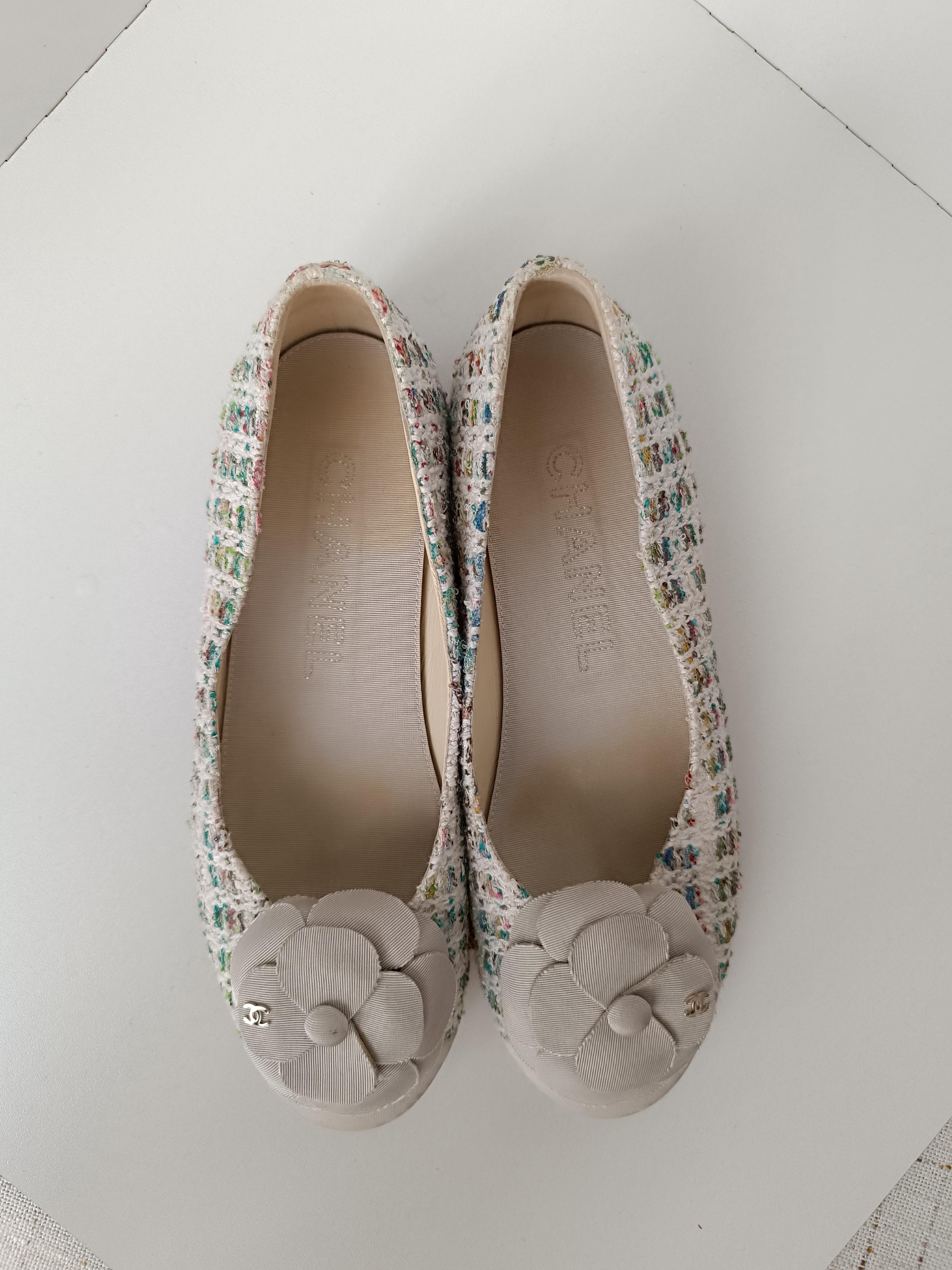 Chanel & Karl Lagerfeld Camellia TWEED Ballet Flats For Sale 12