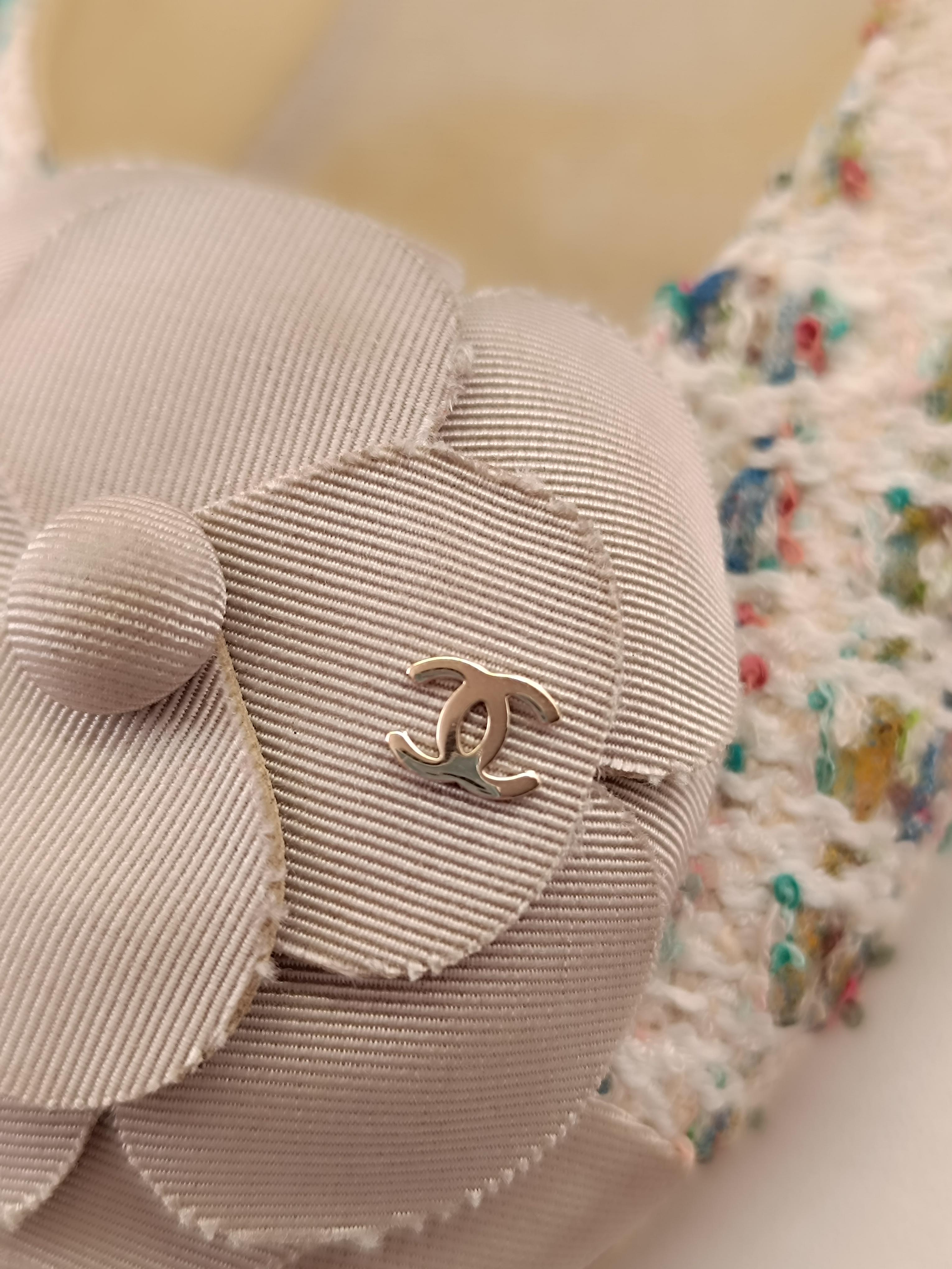 Chanel & Karl Lagerfeld Camellia TWEED Ballettschuhe mit Kamelie im Zustand „Gut“ im Angebot in Алматинский Почтамт, KZ