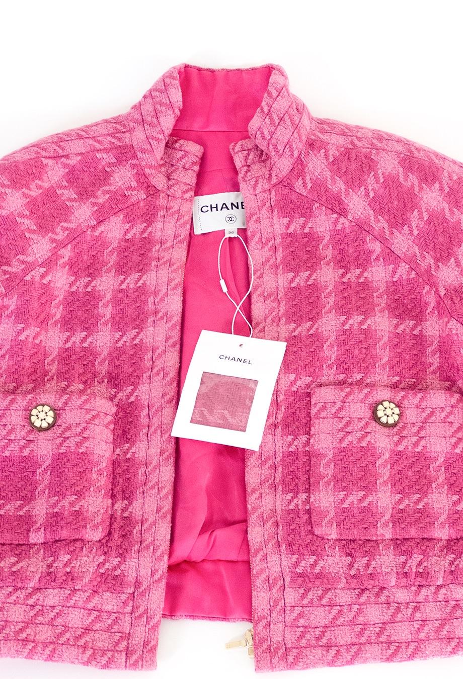 Chanel Karl Lagerfeld Final Collection FW 2019 Pink Tweed Bomber Jacket For Sale 1