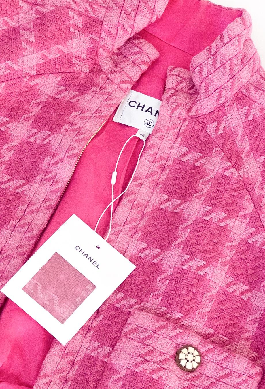 Chanel Karl Lagerfeld Final Collection FW 2019 Pink Tweed Bomber Jacket For Sale 2