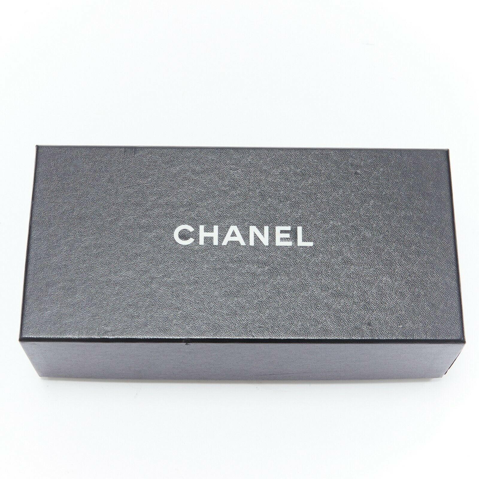 CHANEL KARL LAGERFELD heavy chunky gold-tone chain curb dual CC belt 6