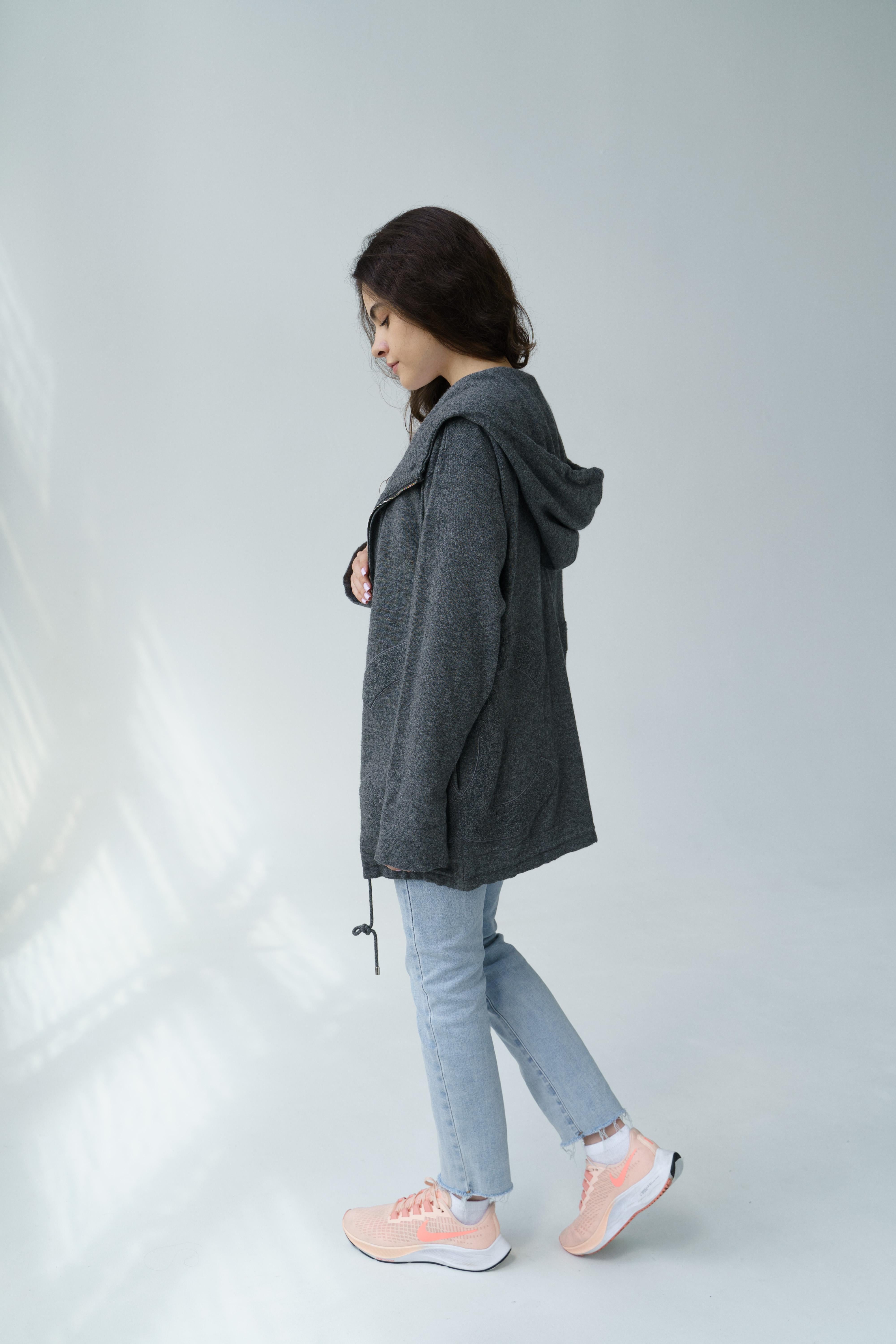 Chanel & Karl Lagerfeld Sport line Gray Zipped Cashmere Hoodie grand CC Bon état - En vente à Алматинский Почтамт, KZ