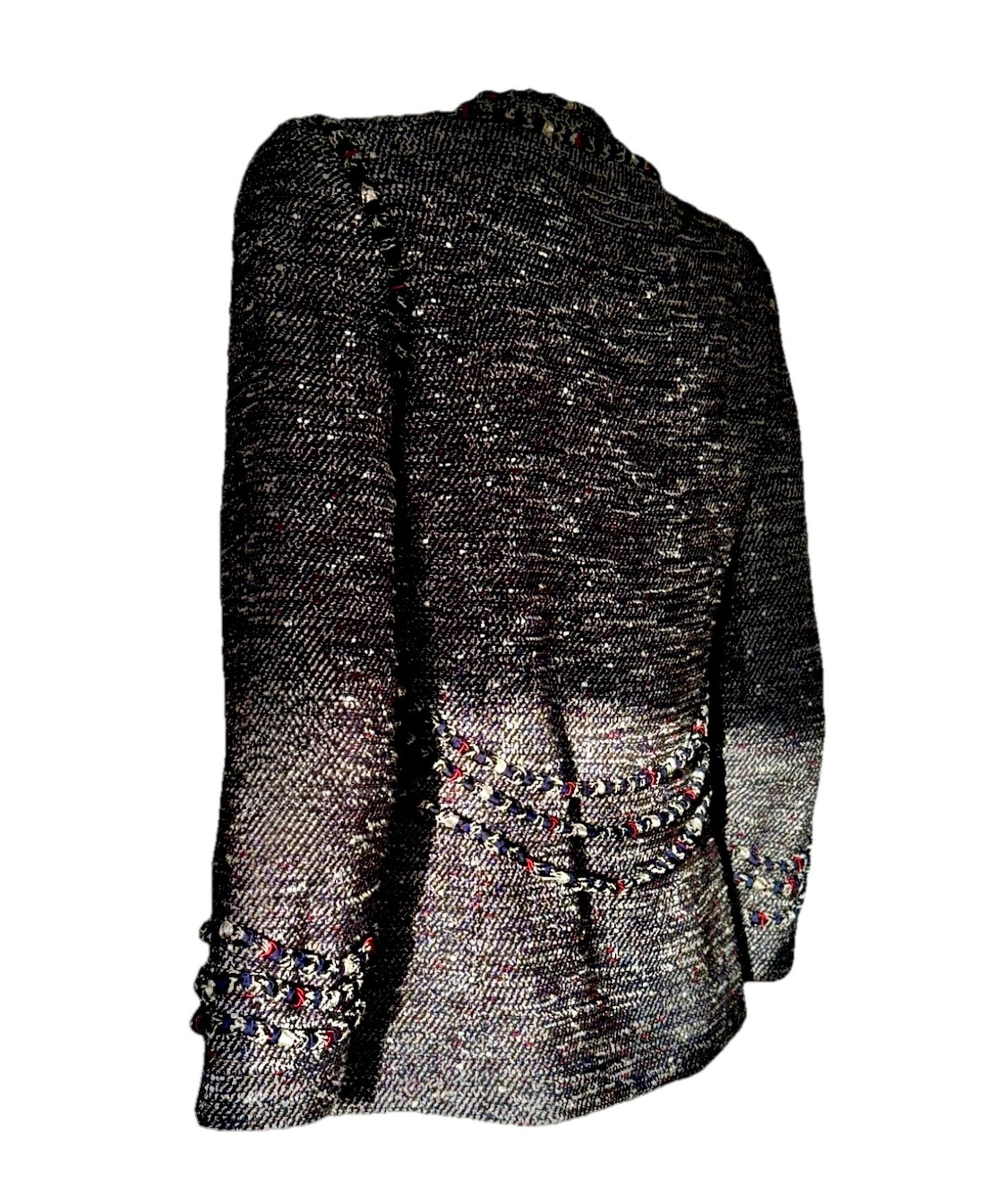 CHANEL Karl Lagerfeld Spring 2010 Fringed Bouclé Tweed Jacket w/Camellia Buttons In Good Condition For Sale In Woodland Hills, CA