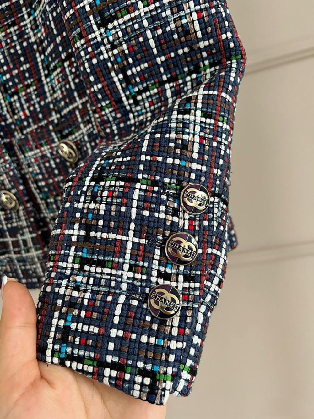 Women's or Men's Chanel Kate Middleton Style Ribbon Tweed Jacket