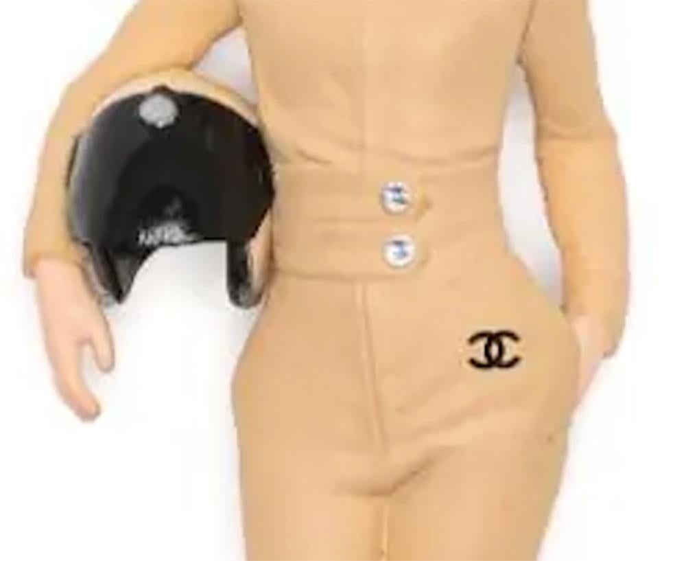 Chanel Keira Knightley Collier pendentif poupée Unisexe en vente