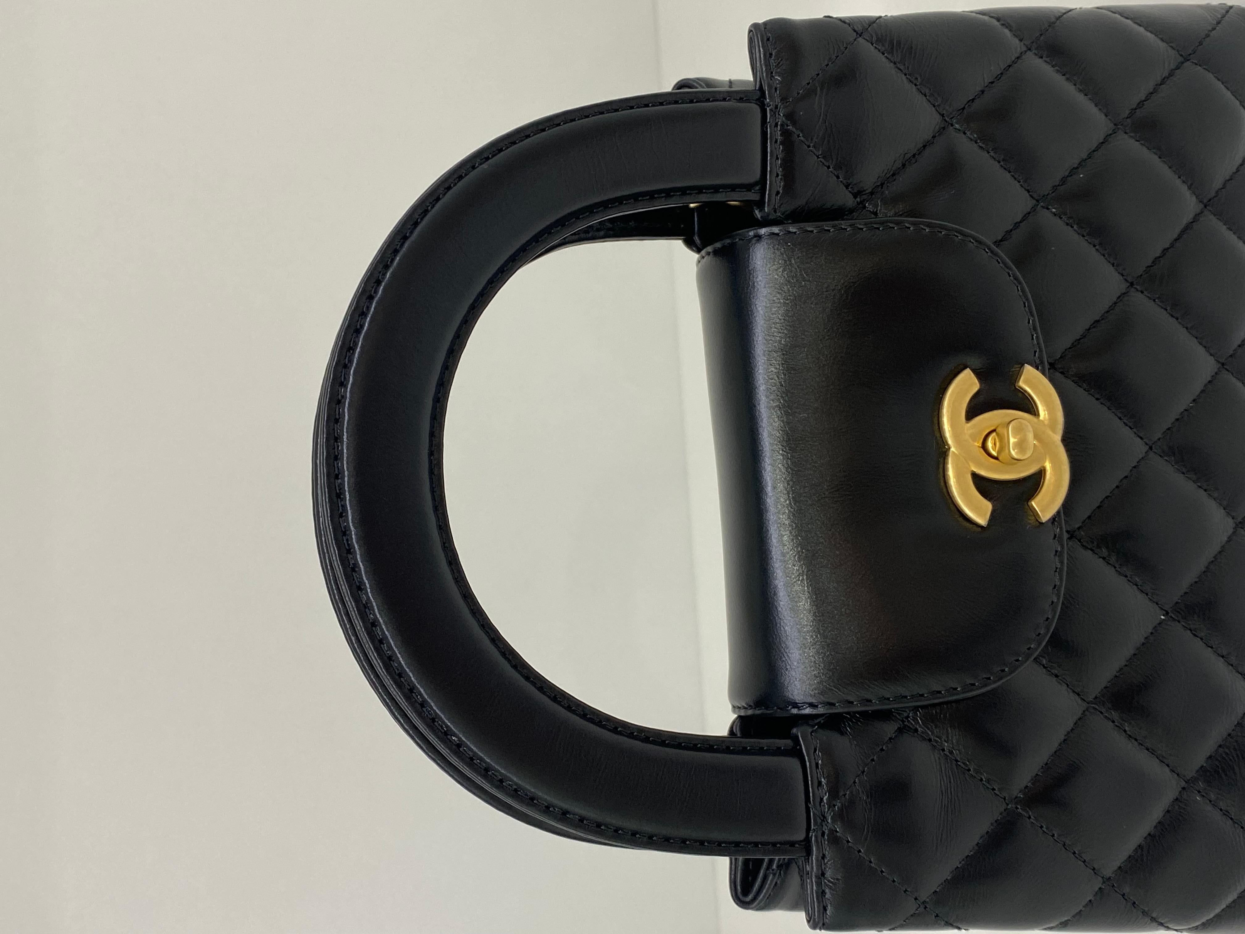 Chanel Kelly Black GHW In Excellent Condition For Sale In Double Bay, AU