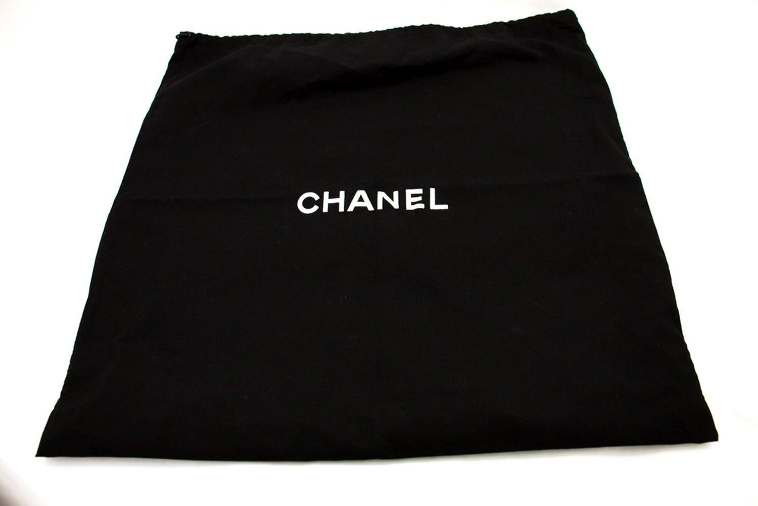 CHANEL Kelly Caviar Handbag Bag Black Flap Leather Gold Hardware For Sale 12