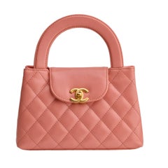 Chanel - Nano Kelly - Sac en cuir de veau vieilli brillant, matelassé, rose corail