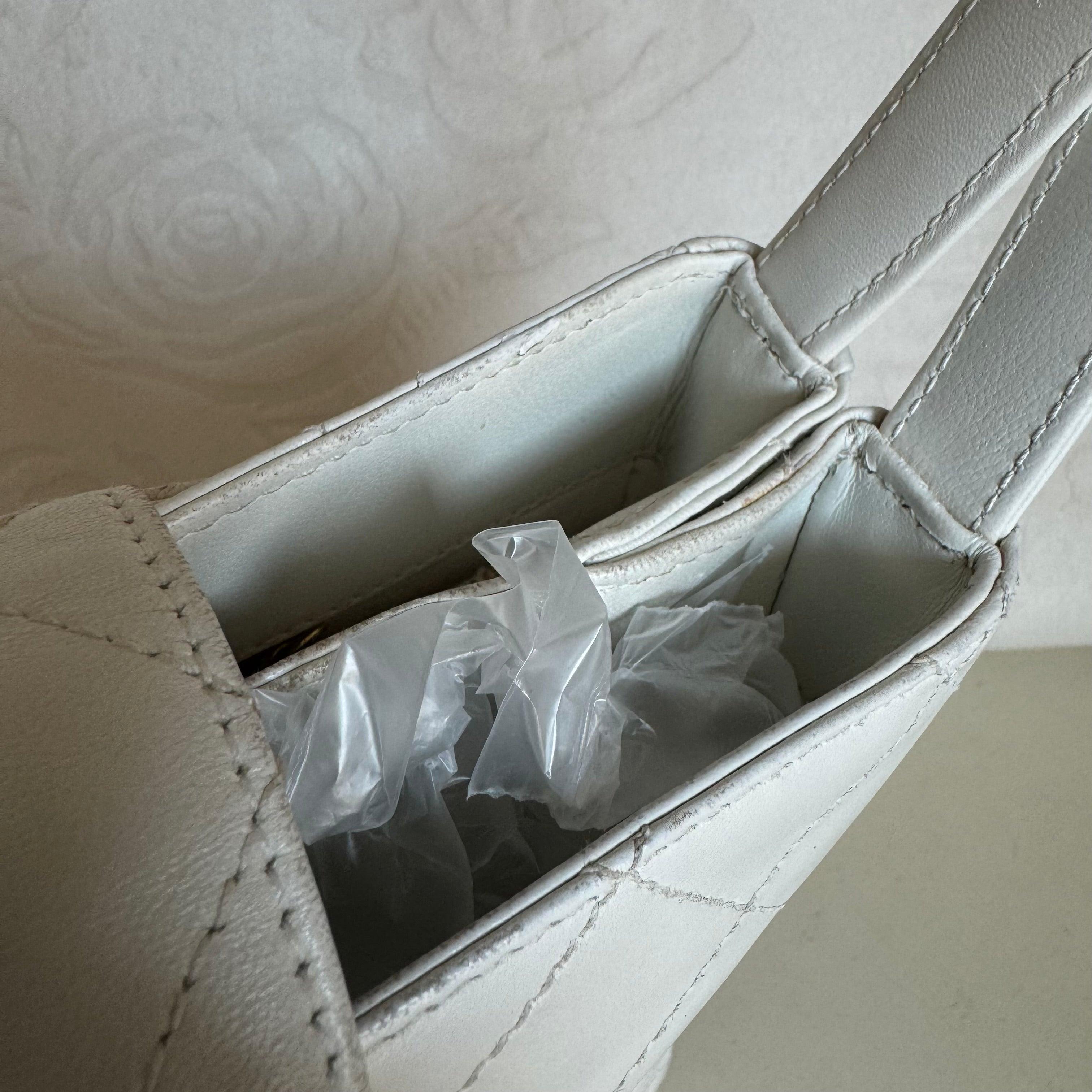 Chanel Kelly Top Handle Bag White Leather For Sale 7