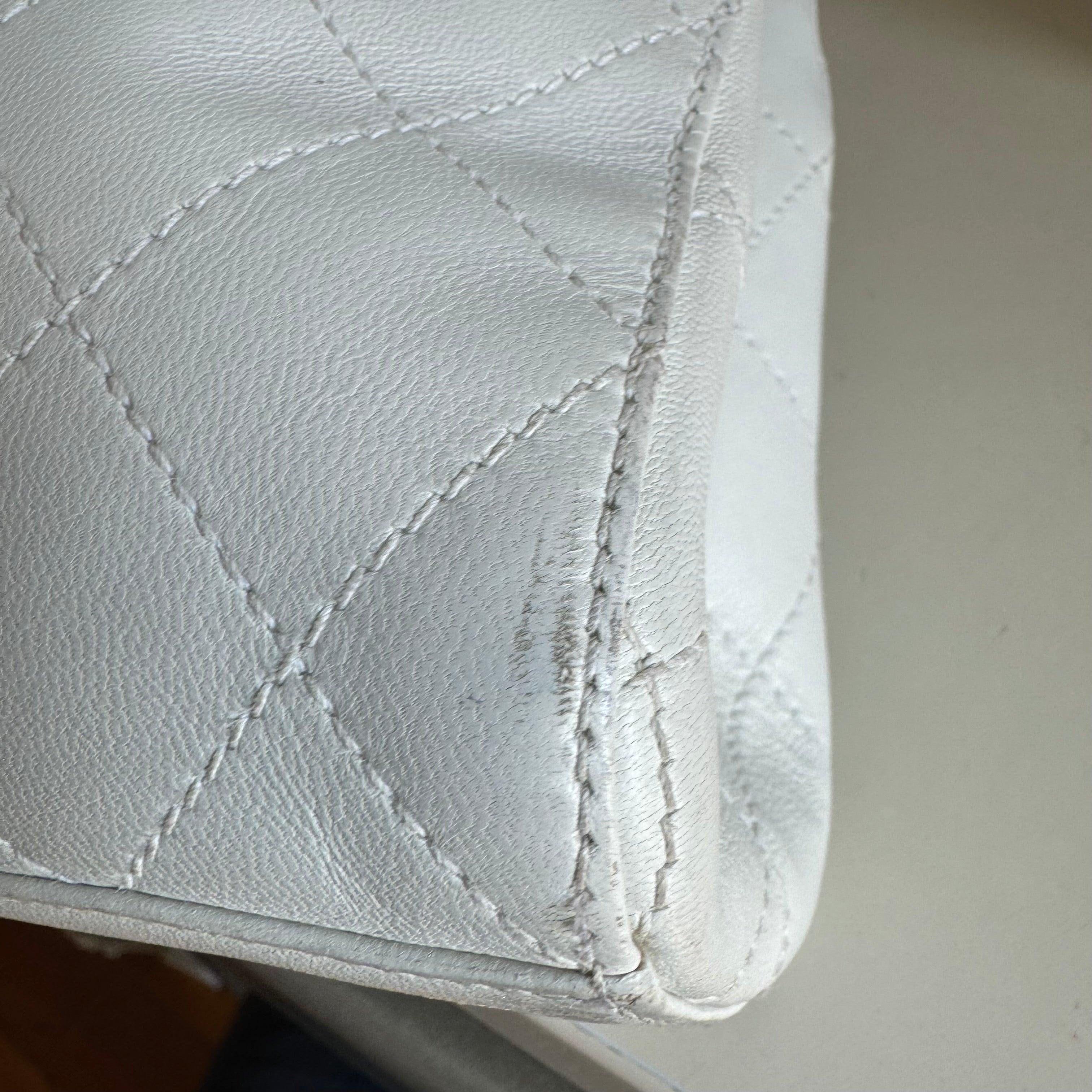 Women's Chanel Kelly Top Handle Bag White Leather For Sale
