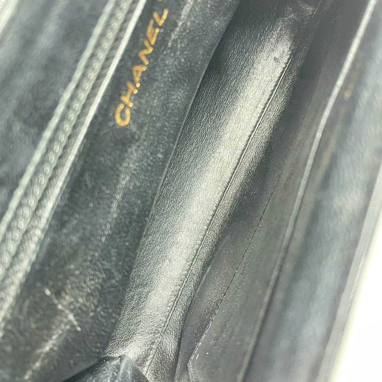 Chanel Kelly Vintage Top Handle Black Patent Leather w/Gold Hardware Medium Size 3