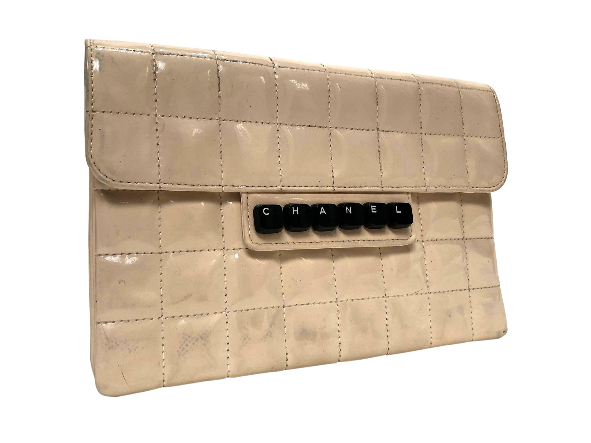 chanel keyboard clutch