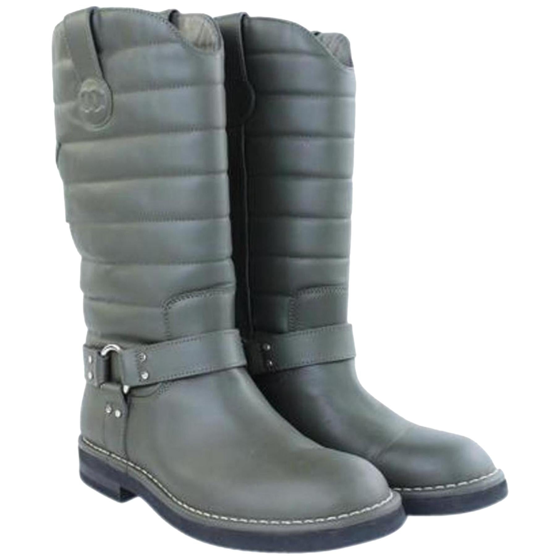Chanel Khaki 14a Quilted Leather Star Harness Motorcycle 6cj1016  Boots/Booties For Sale
