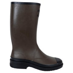 Chanel cachi e gomma nera 24A MACHESTER Stivali da pioggia Scarpe 39