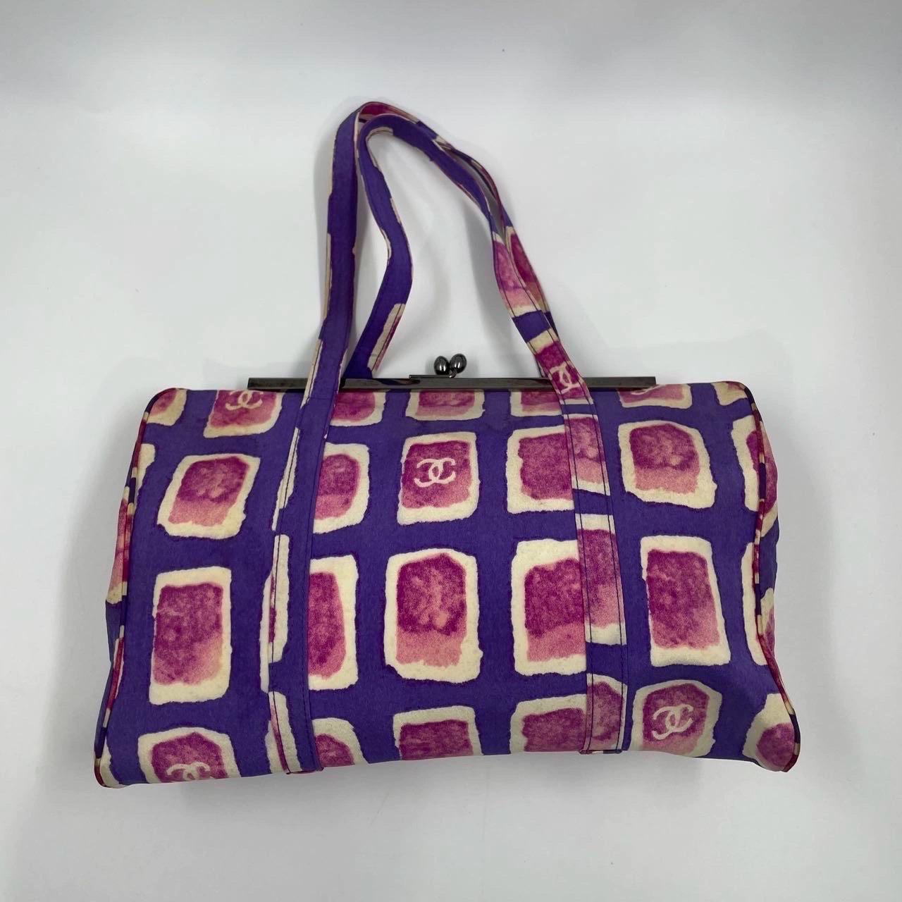 Chanel Kisslock Frame sac violet rose tissu 2000-2003 en vente 5