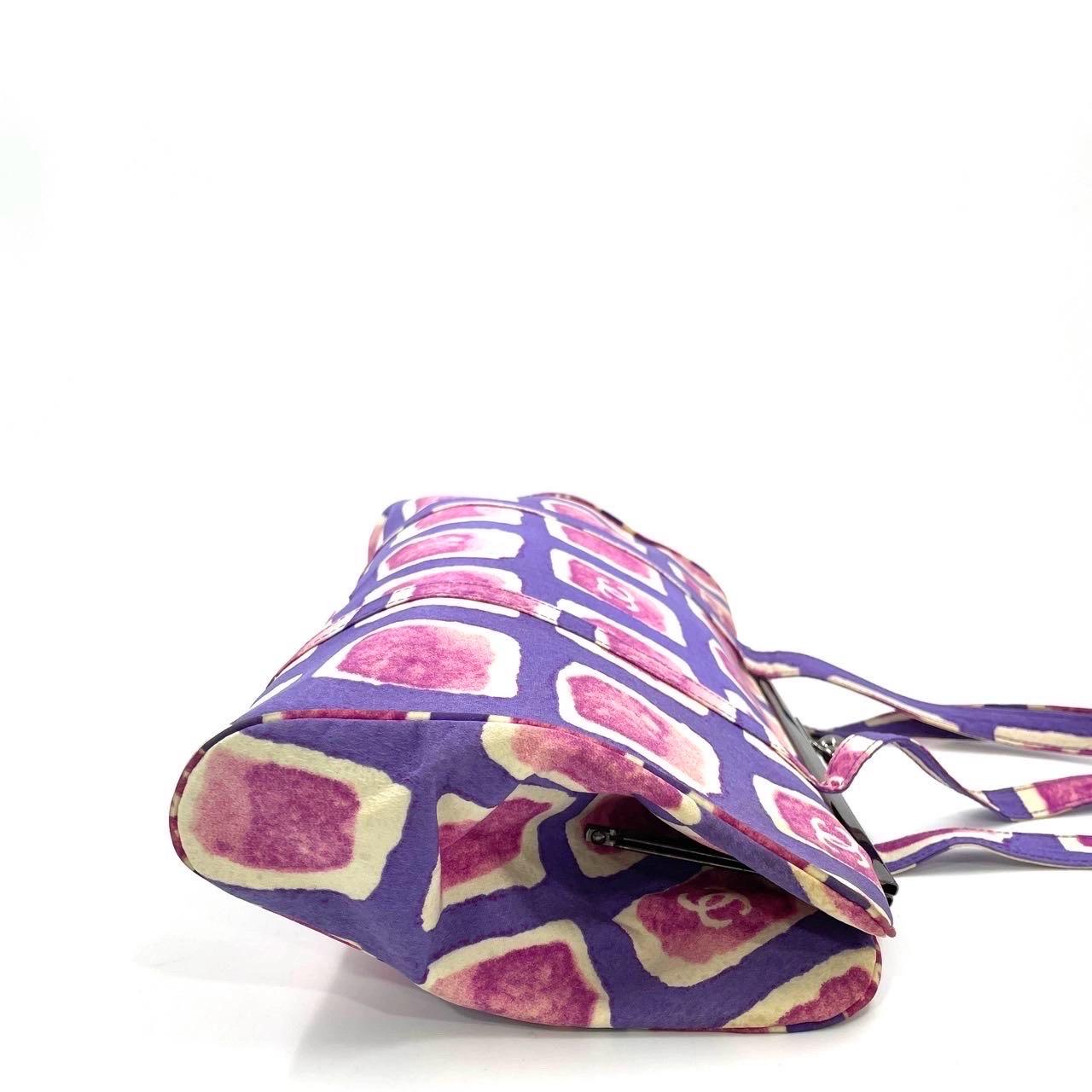 Chanel Kisslock Frame sac violet rose tissu 2000-2003 Pour femmes en vente
