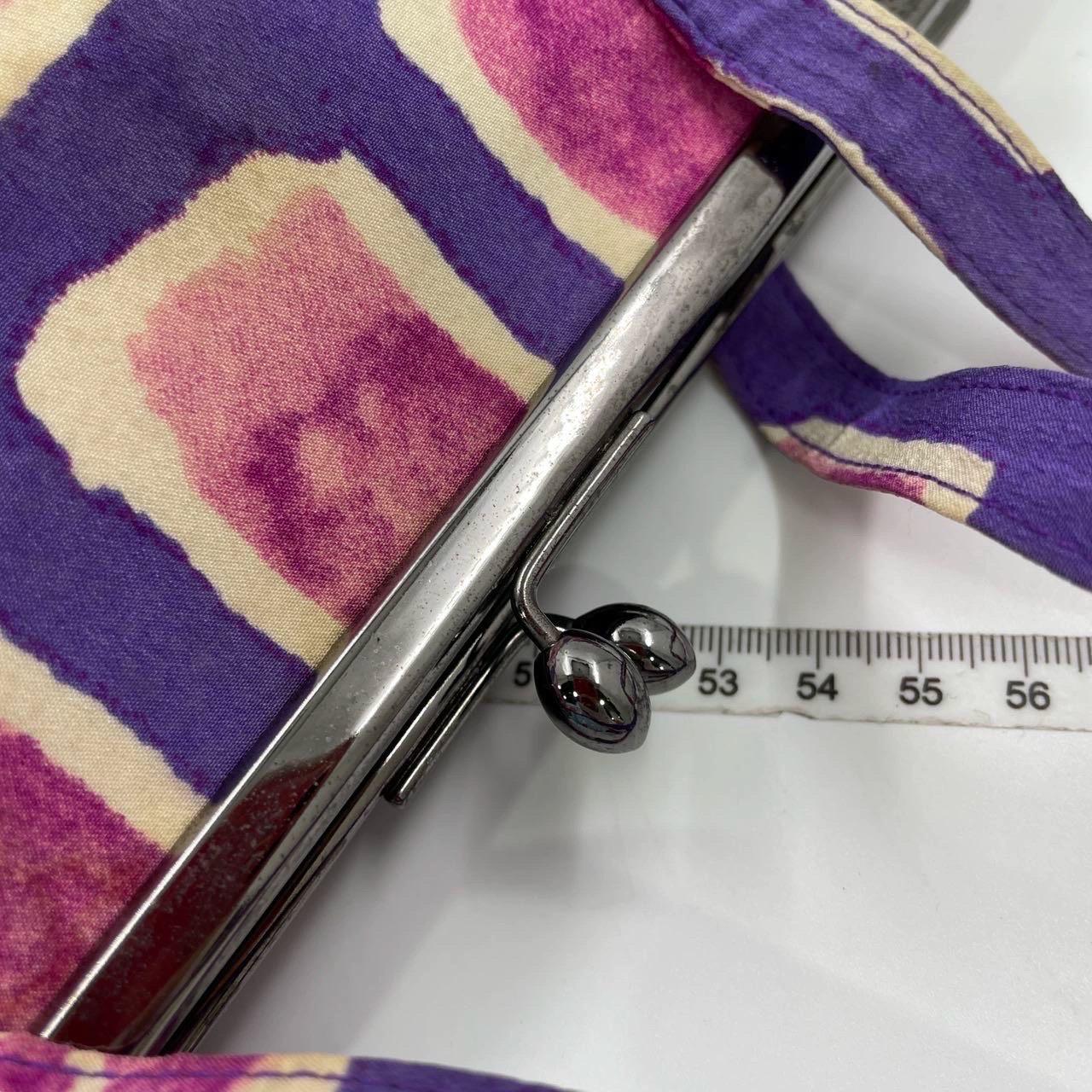 Chanel Kisslock Frame sac violet rose tissu 2000-2003 en vente 4
