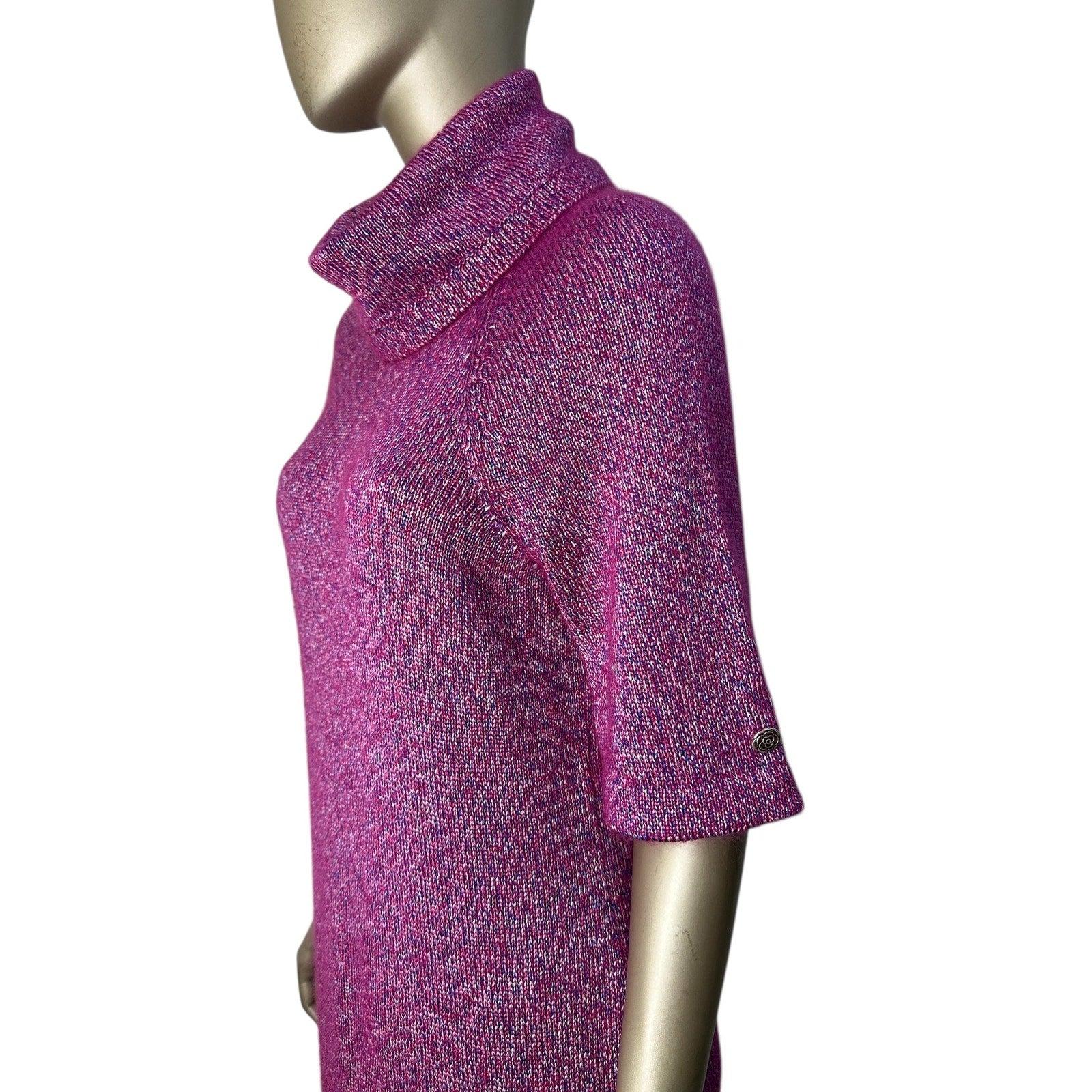 Chanel gestricktes Midi-Rollkragenkleid Sz.38 im Zustand „Hervorragend“ im Angebot in Krakow, PL