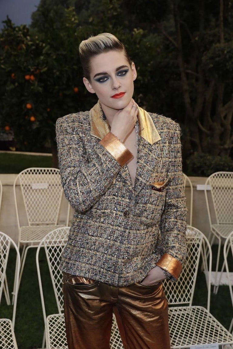 Chanel Kristem Stewart Style Paris Veste en tweed Egypte En vente sur 1stDibs veste style chanel pas cher