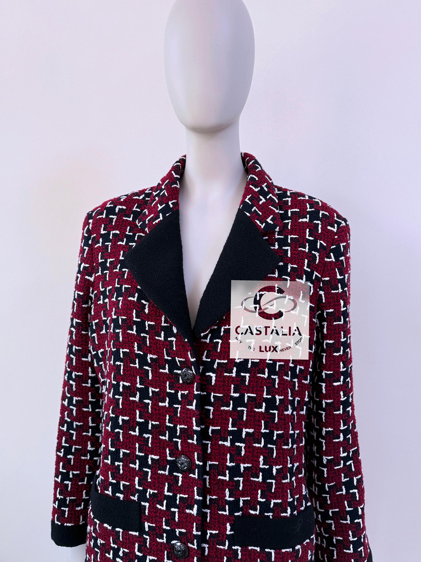 Chanel Kristen Stewart Style Burgundy Tweed Jacket 42 FR 6