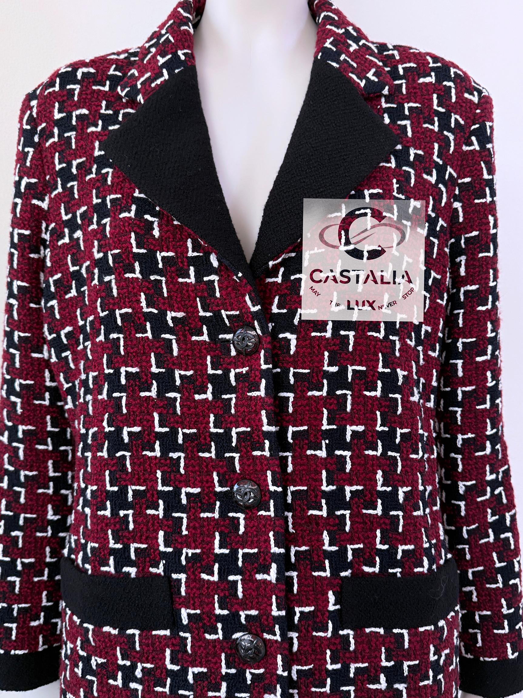 Chanel Kristen Stewart Style Burgundy Tweed Jacket 42 FR 8