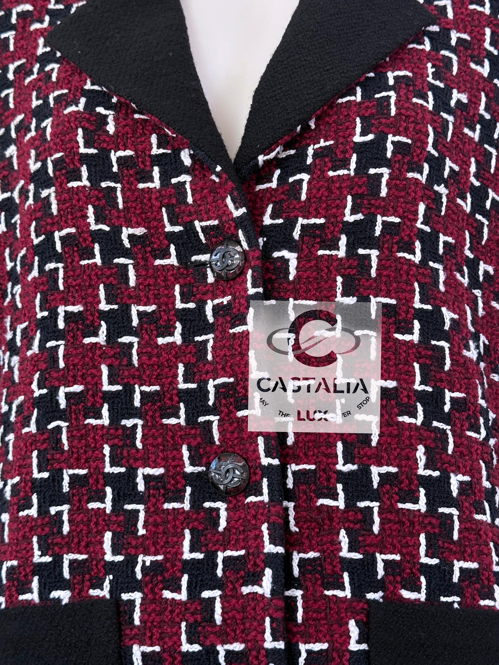 Chanel Kristen Stewart Style Burgundy Tweed Jacket 42 FR 10