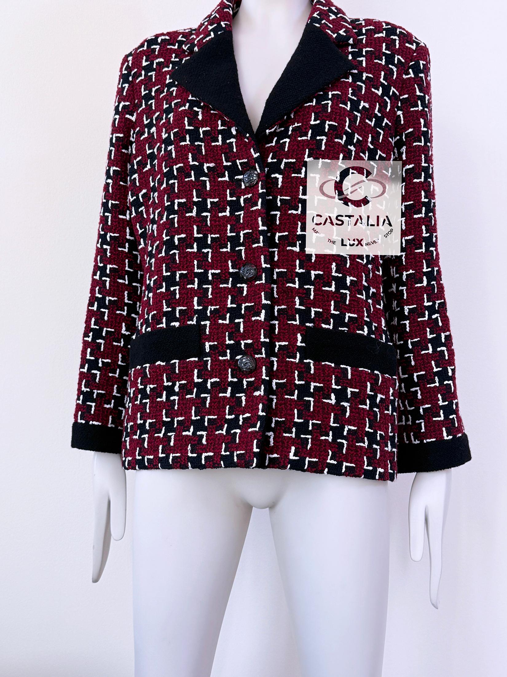 Chanel Kristen Stewart Style Burgundy Tweed Jacket 42 FR 11