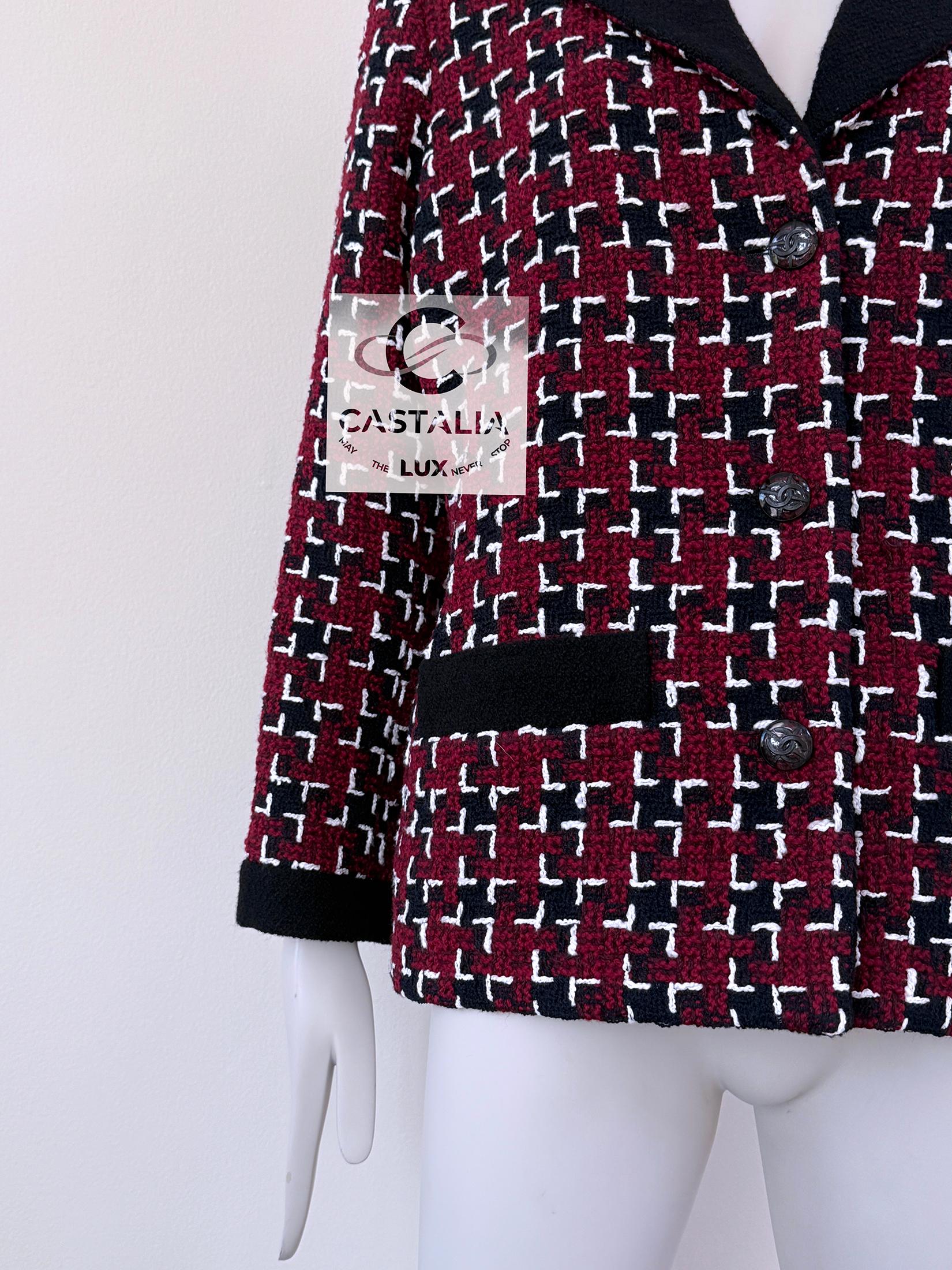 Chanel Kristen Stewart Style Burgundy Tweed Jacket 42 FR 12