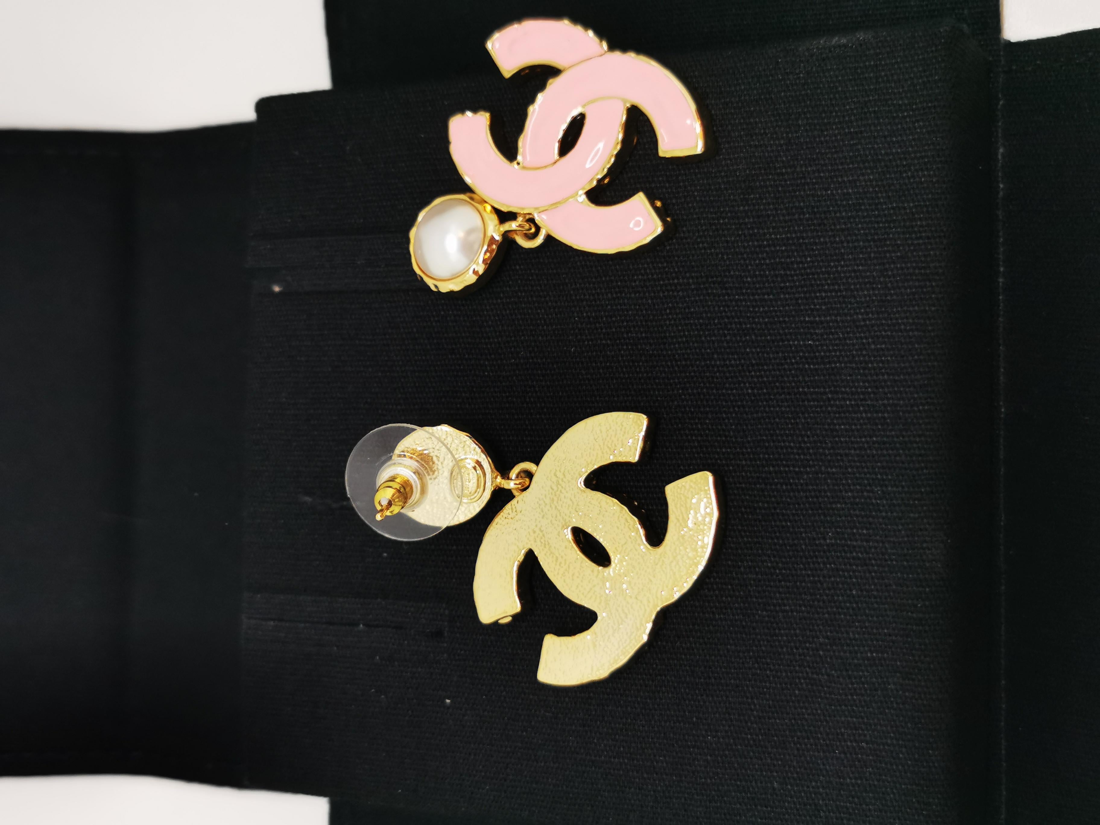 Contemporary Chanel L23 Pink Enamel Large CC Pearl Earrings