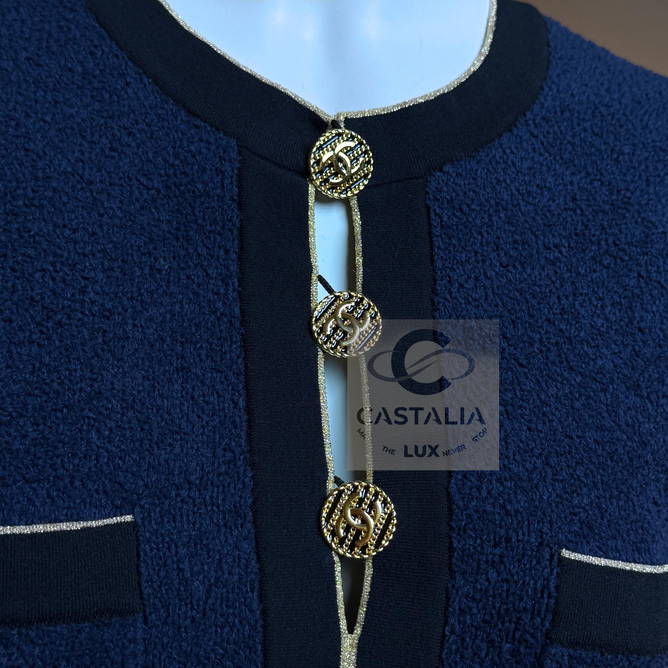 CHANEL La Pausa Luminarias Estilo Vestido Icónico Azul Marino 36 FR en venta 5