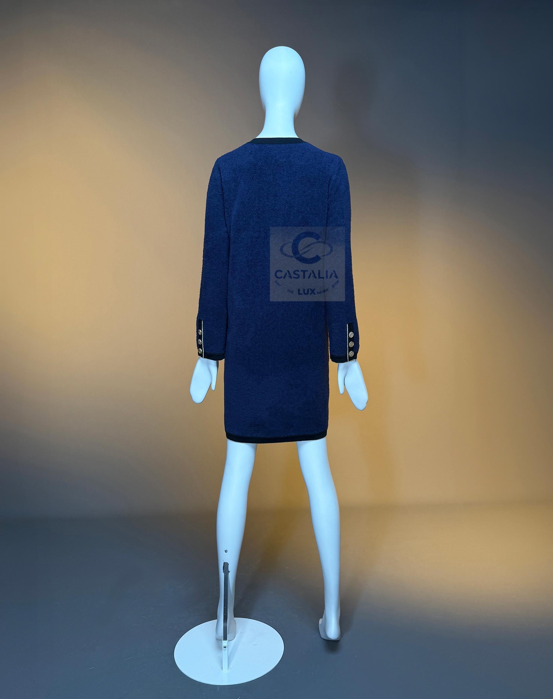 CHANEL La Pausa Luminarias Estilo Vestido Icónico Azul Marino 36 FR en venta 11