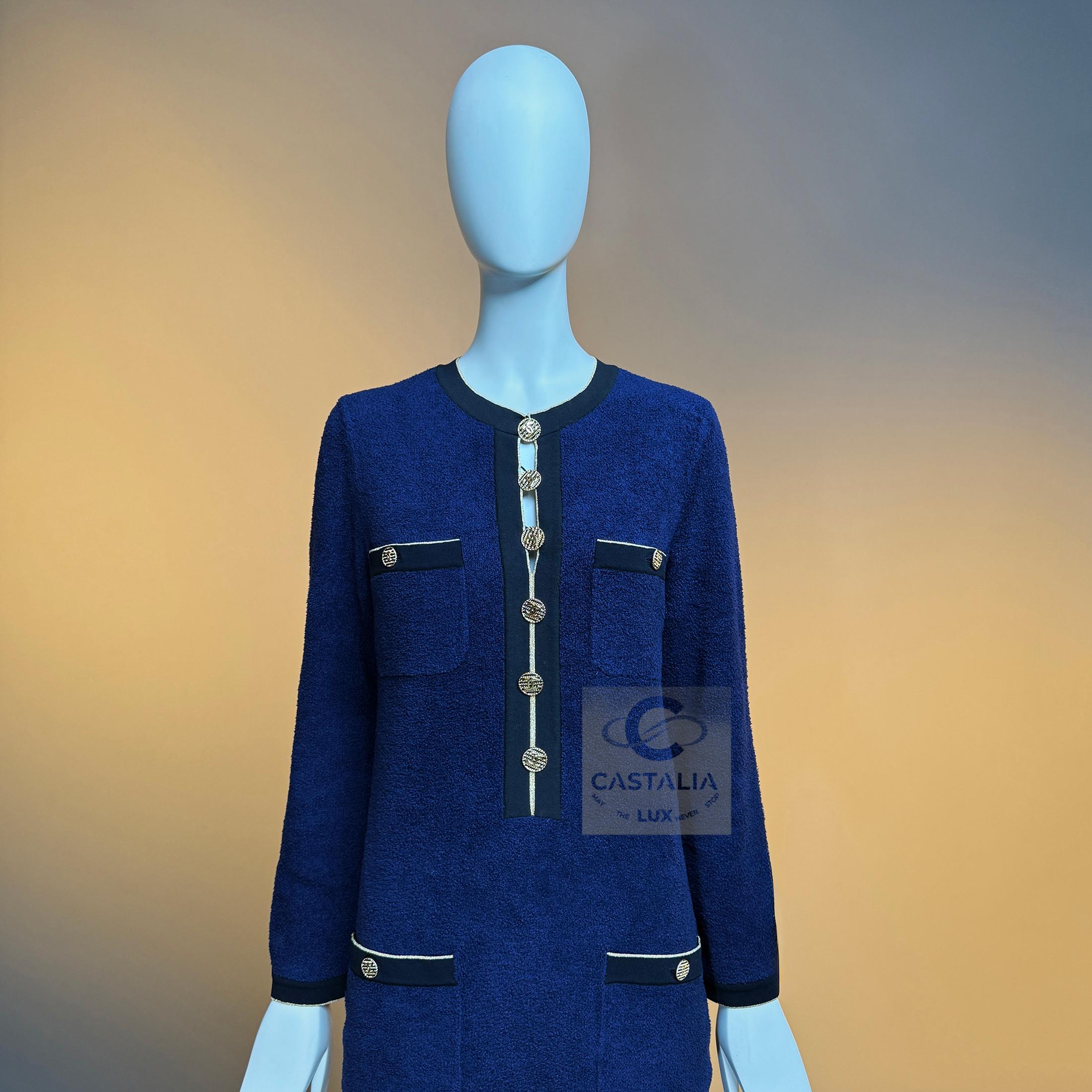 CHANEL La Pausa Luminarias Estilo Vestido Icónico Azul Marino 36 FR en venta 3