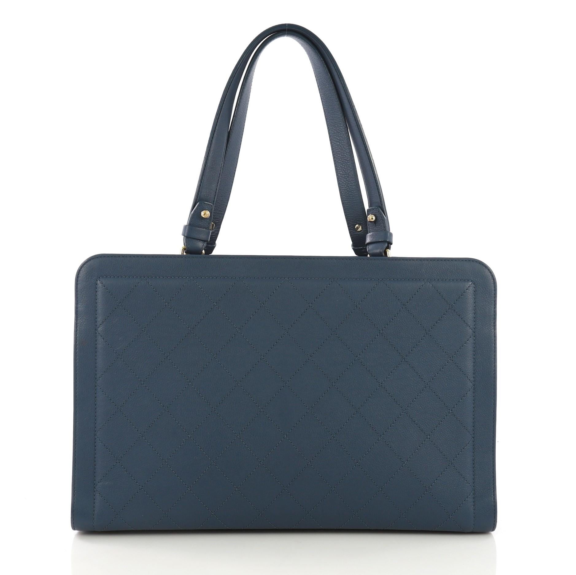 Chanel Label Click Shopping Tote Quilted Calfskin Large In Good Condition In NY, NY