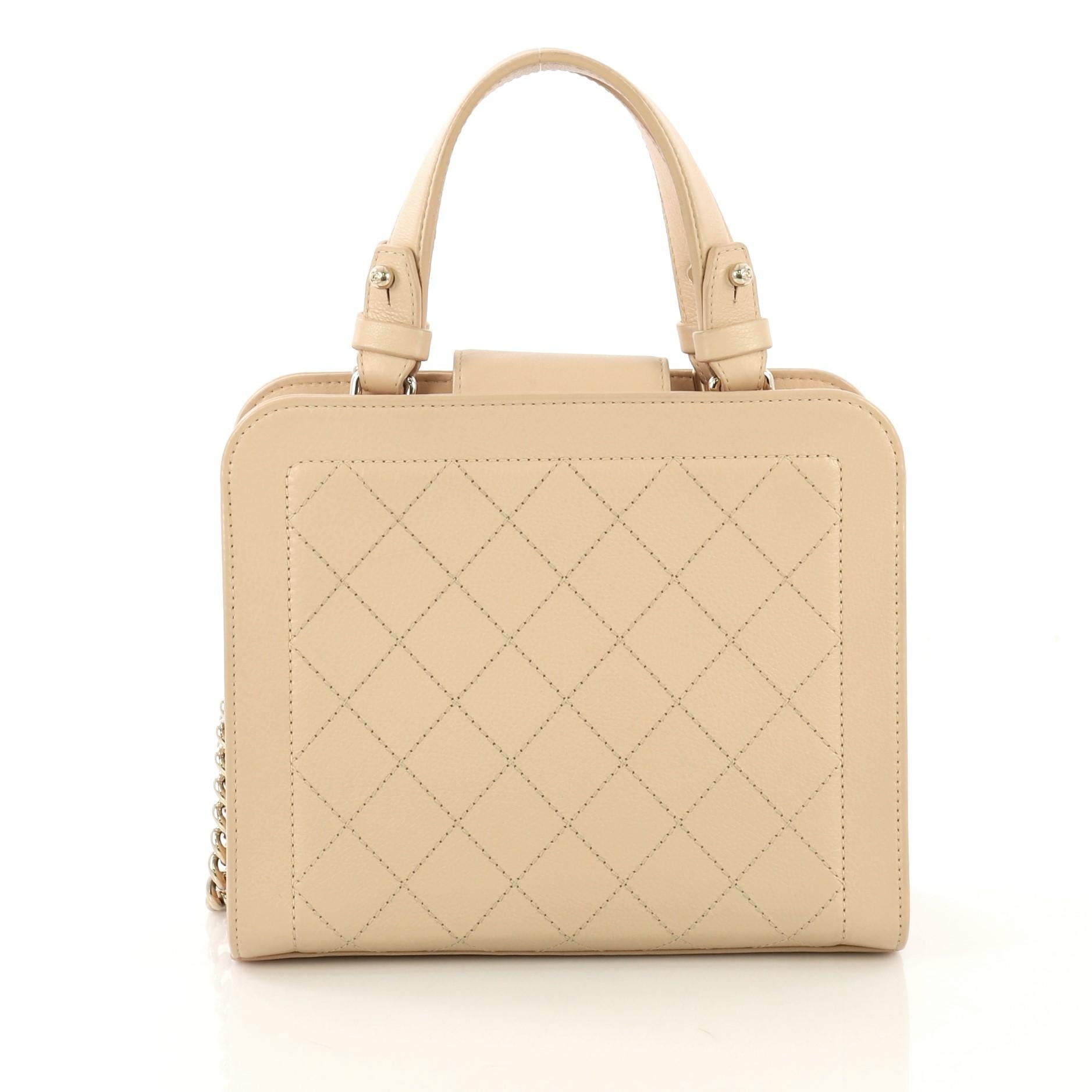 label chanel