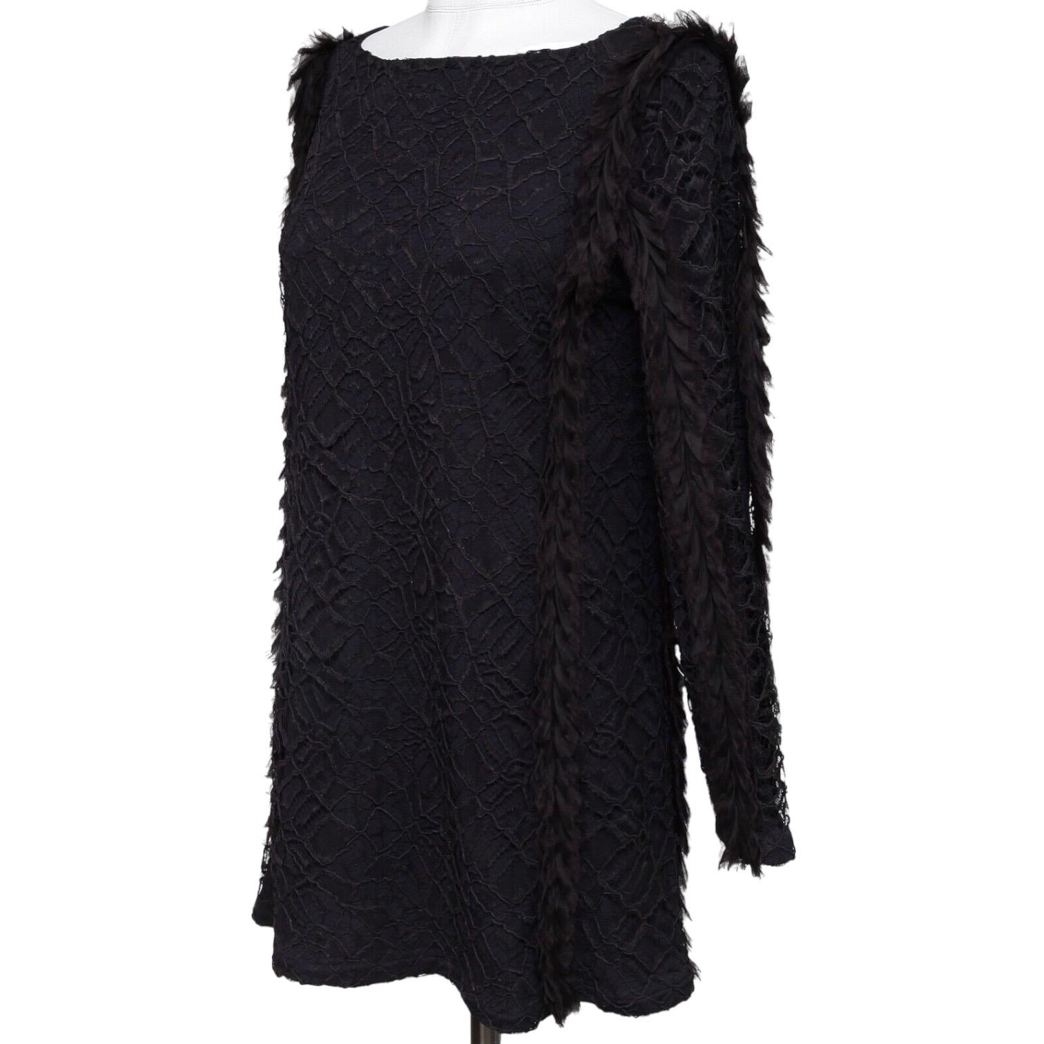 CHANEL Lace Dress Mini Purple Long Sleeve Gripoix Sz 38 Fall 2012 In Excellent Condition For Sale In Hollywood, FL