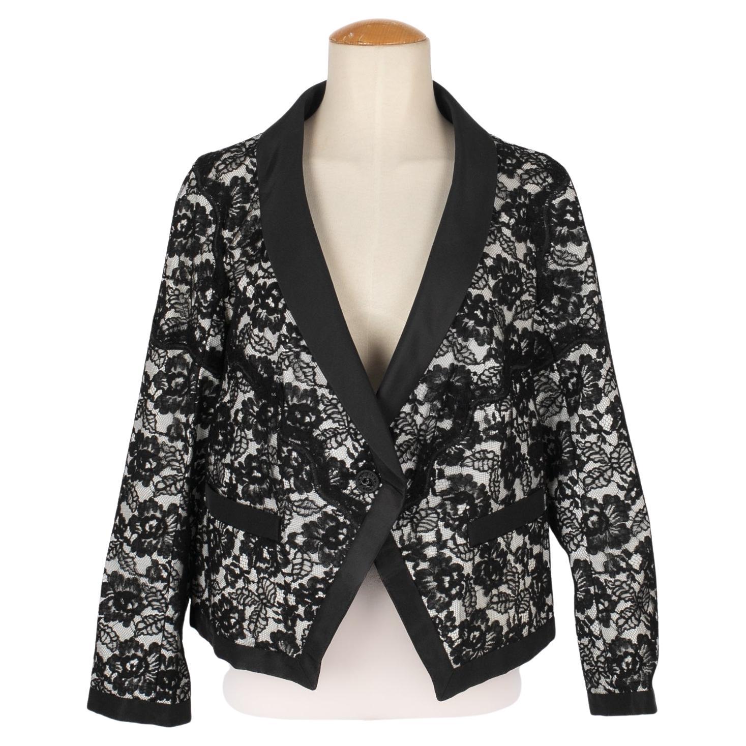 Chanel lace jacket For Sale