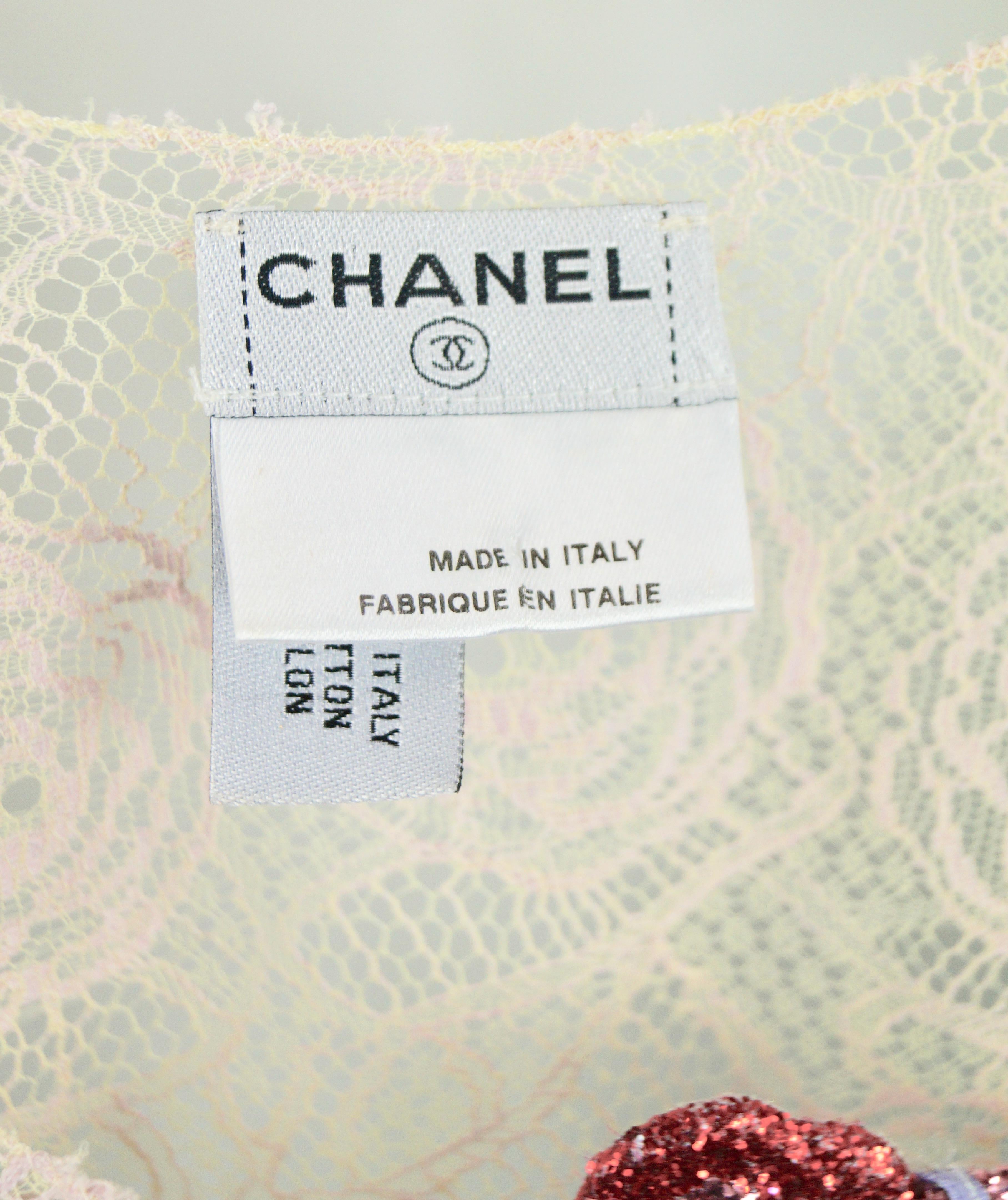 CHANEL  lace top and white jeans Fr 42 - 38  Resort 2004  04C 4