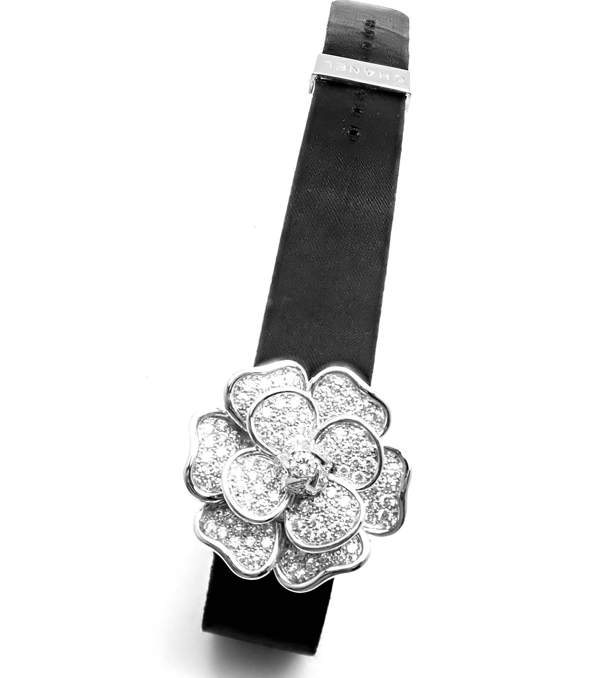 Women's or Men's Chanel Ladies White Gold Diamond Secret Camélia Quartz Wristwatch