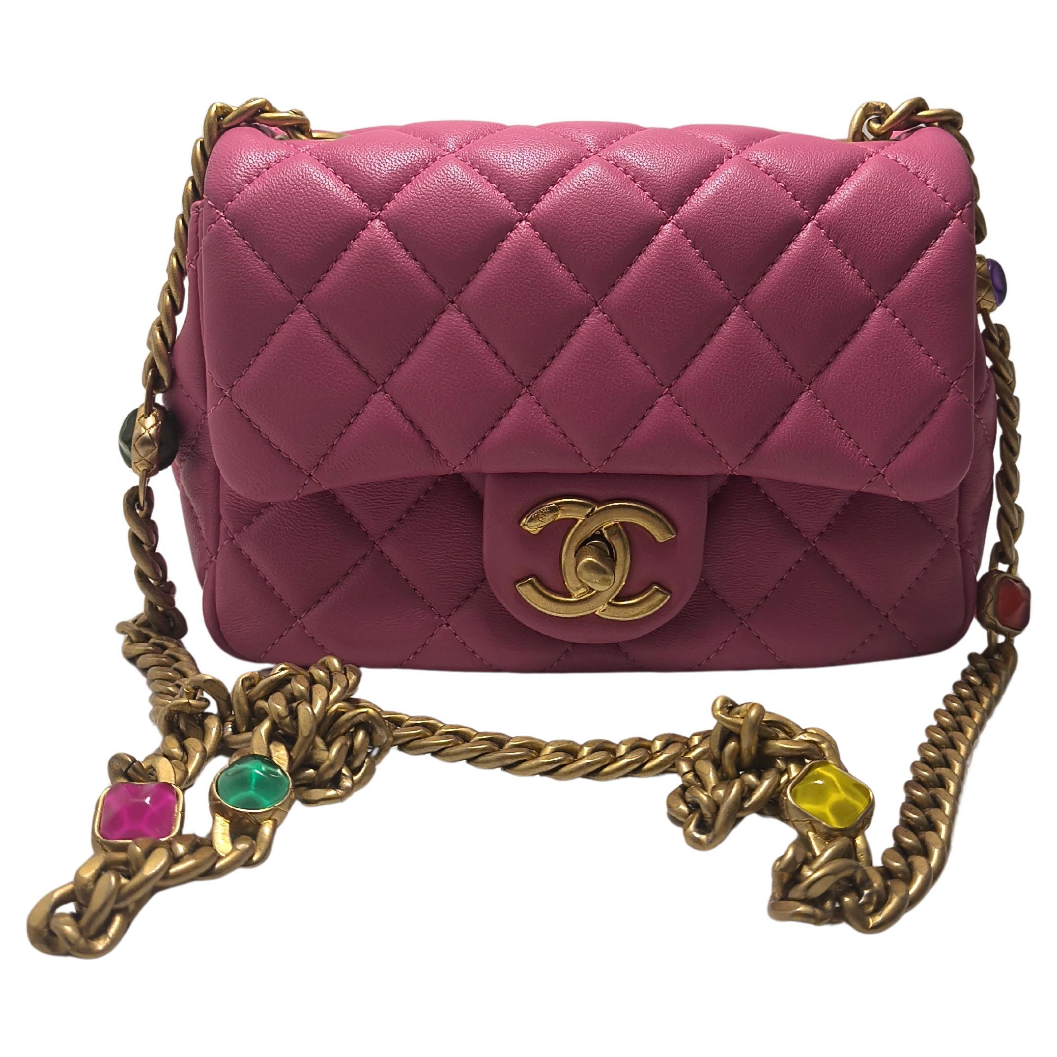 Chanel Lambskin 2021 Resin Gripoix Gold-Tone Metal Pink CF Classic Flap Bag in vendita