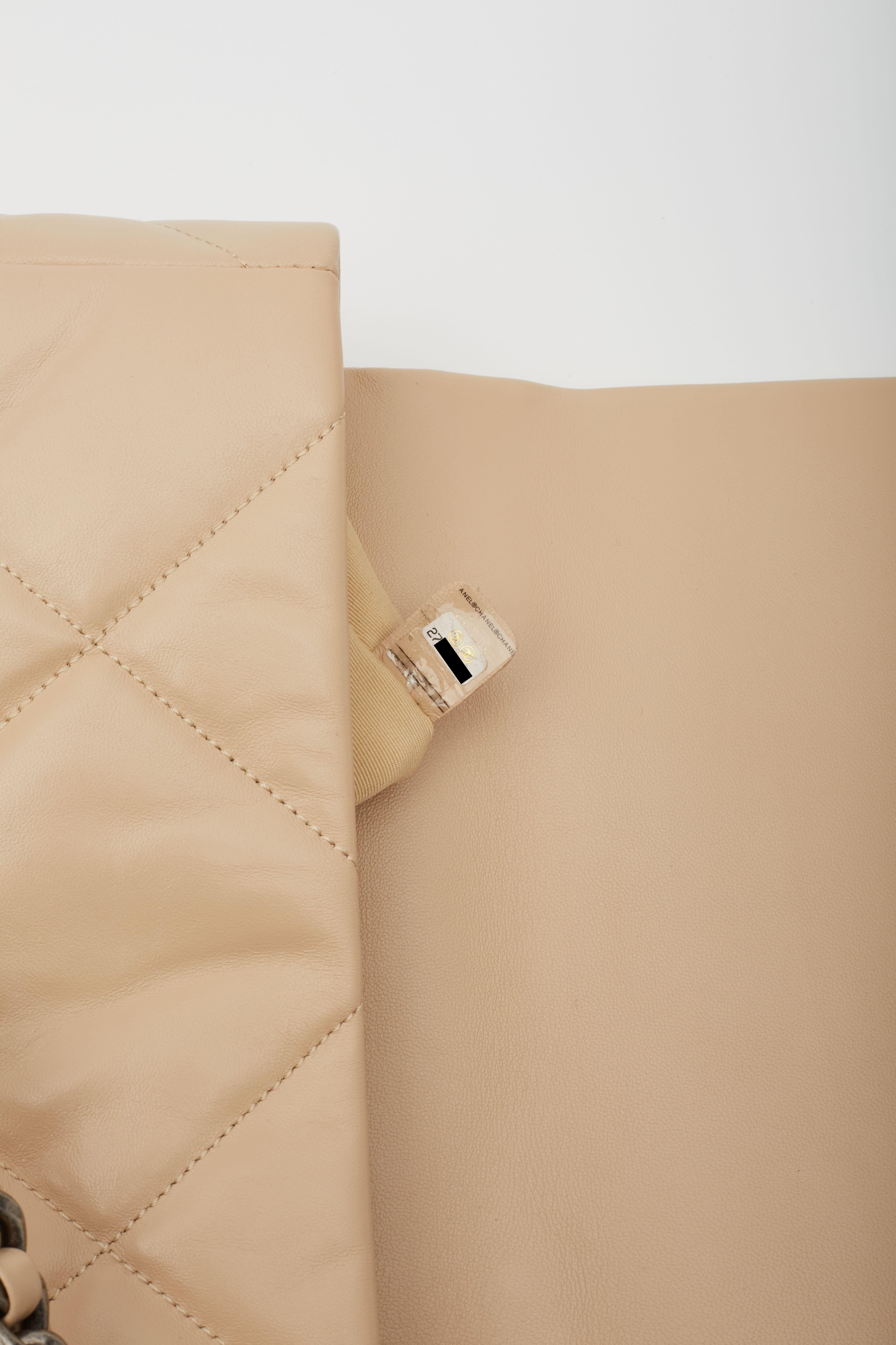 Chanel Lambskin Beige Chanel 19 Flap Bag Medium For Sale 7