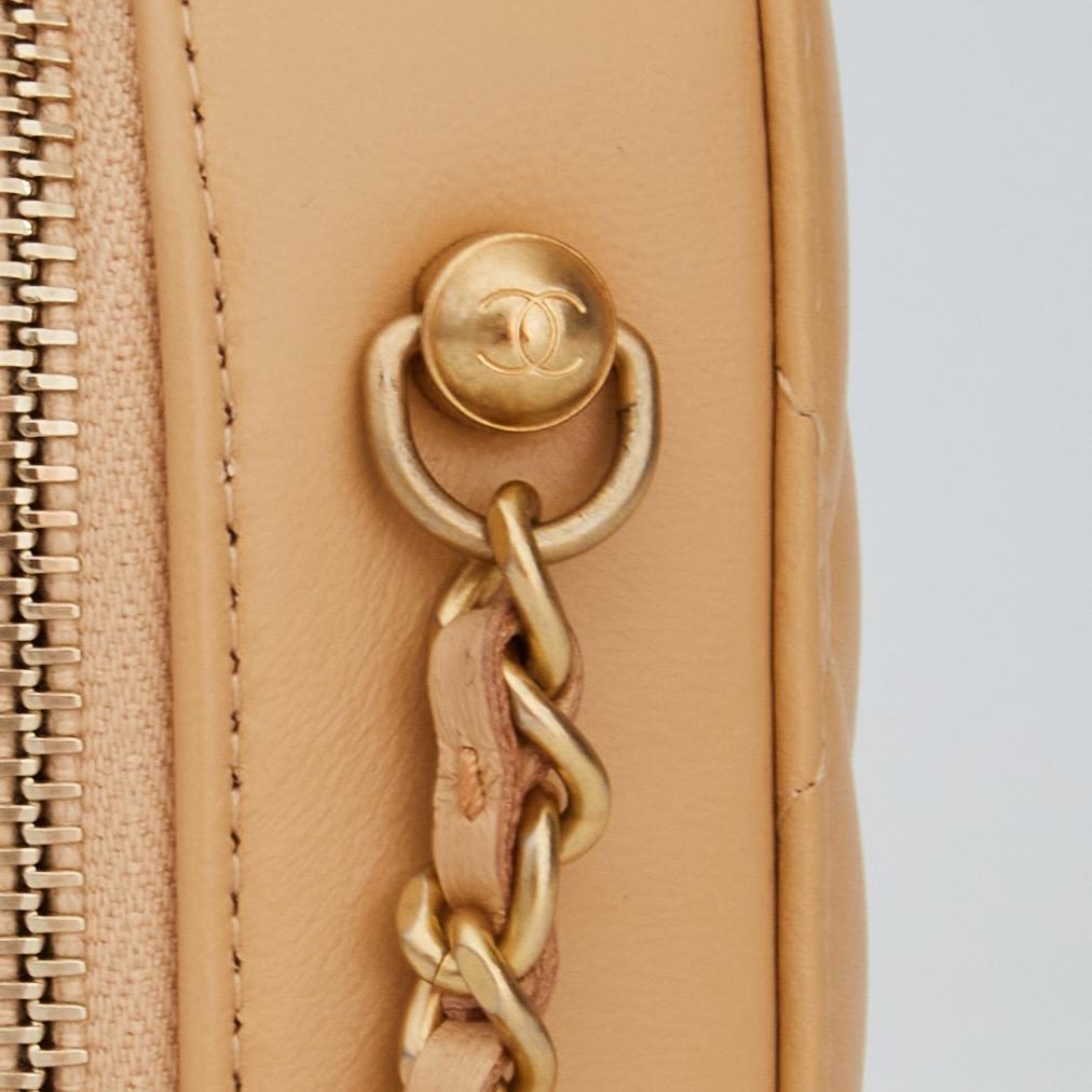 CHANEL Lambskin Beige Quilted CC Pearl Crush Camera Case (2021) 3