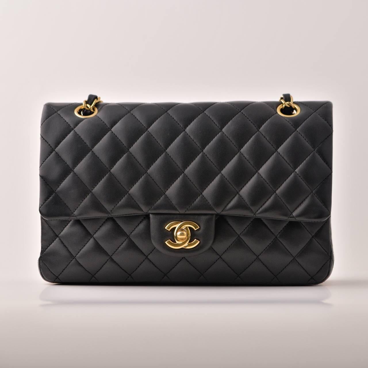 SKU	33301321
Comes With	Chanel Dust bag
Date	2011
RRP	£8,850 Incl. Taxes / €10,300 Incl. Taxes / $10,800 Excl. Taxes
Model	CC Collection
Serial Number	14******
Metal	Gold-Plated
Materials	Lambskin
Condition	Excellent
Other Info	Approximate