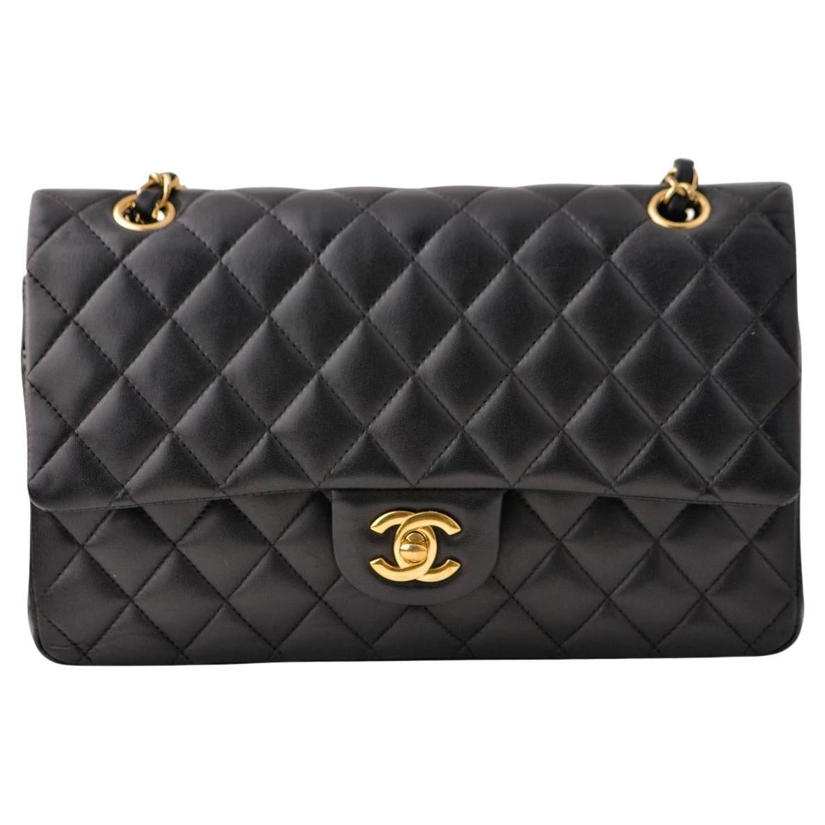 Chanel Lambskin Black Quilted Medium Classic Double Flap Bag For Sale