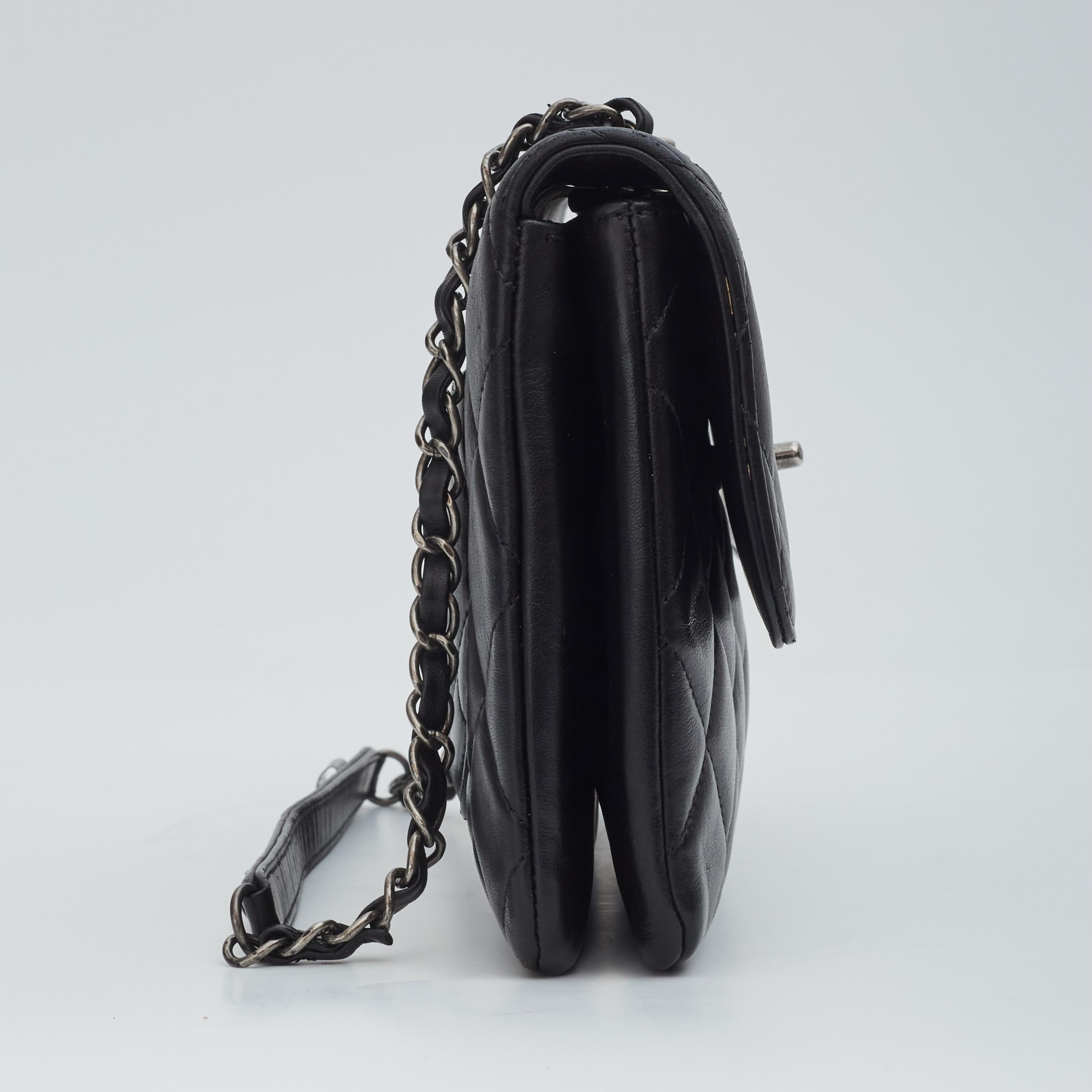 Chanel Lambskin Black Trendy CC Flap Bag (2015) In Good Condition In Montreal, Quebec
